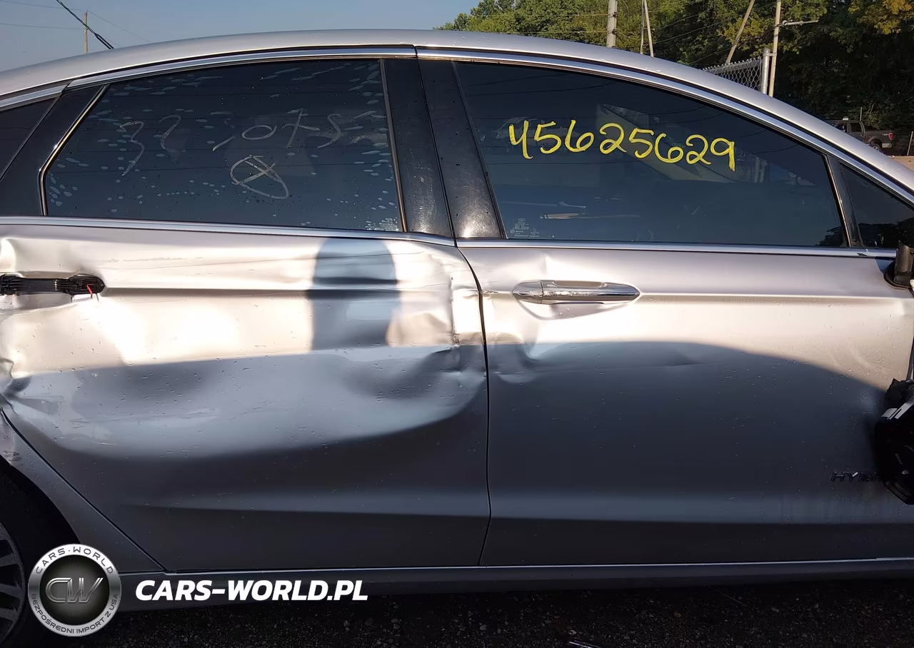 2017 Ford Fusion Hybrid Titanium VIN:3FA6P0RU4HR323075 - 13