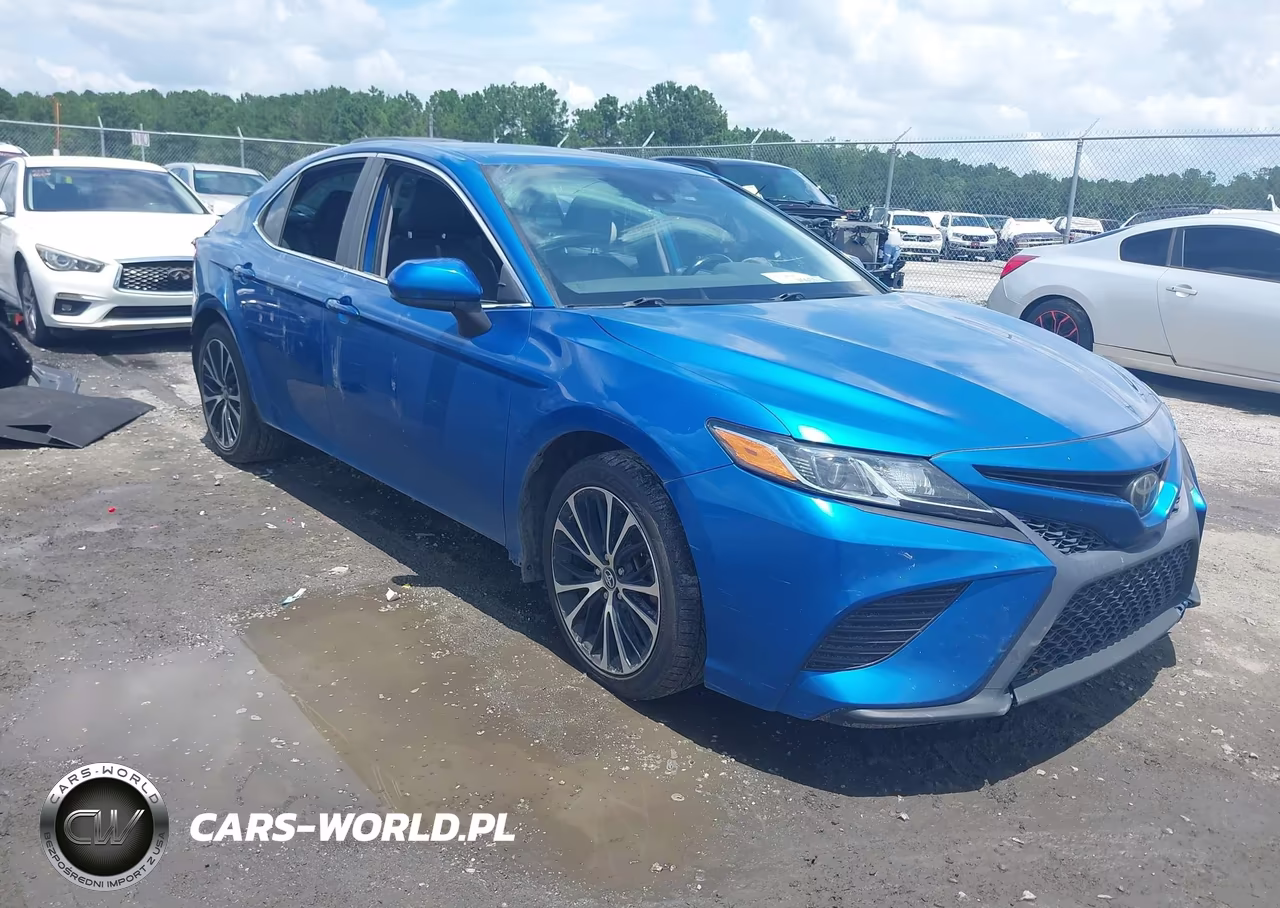 2019 Toyota Camry Se – zdjęcie 1 z 17