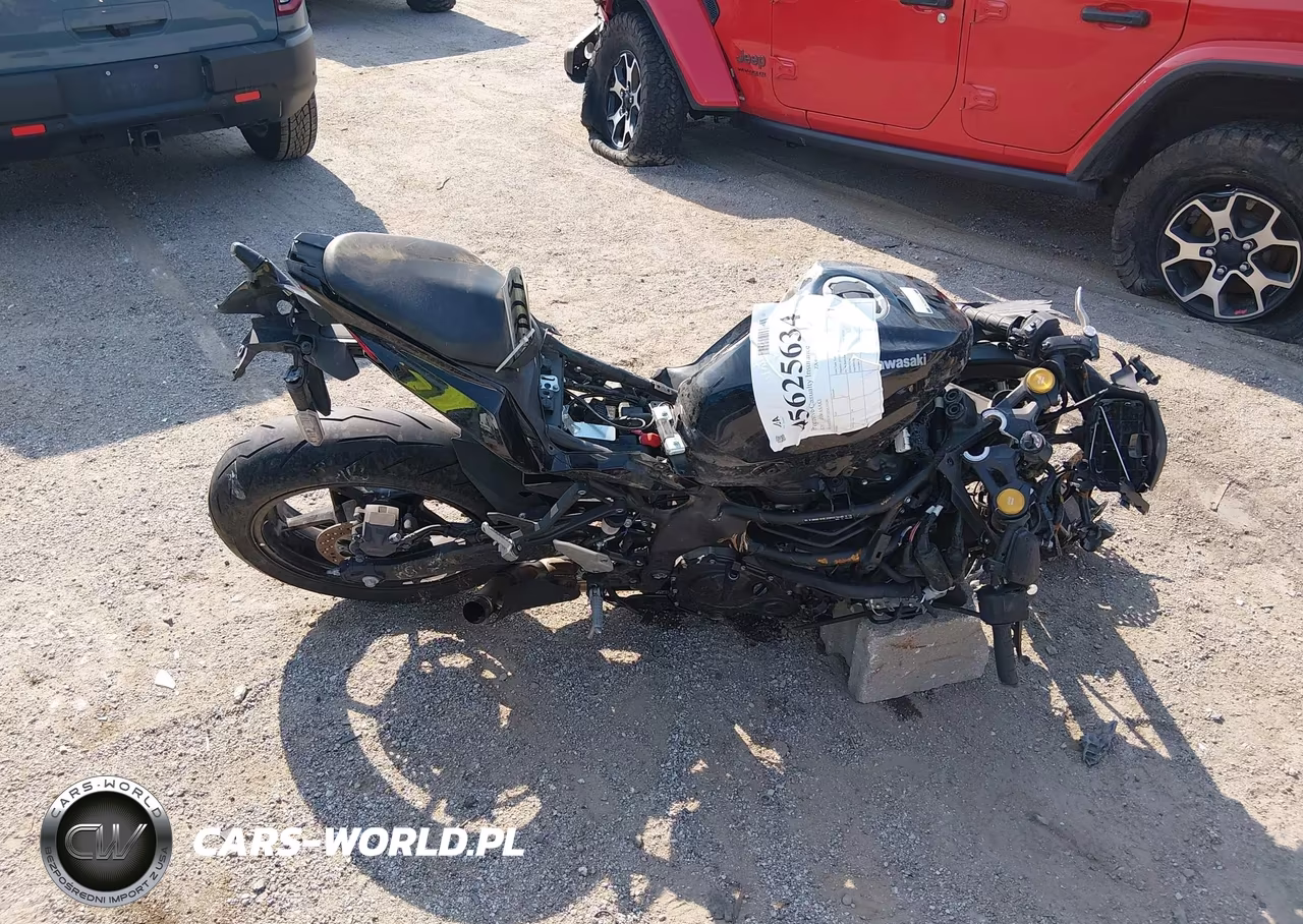 2025 Kawasaki Zx400 P VIN:ML5ZXCP15SDA33104 - 13