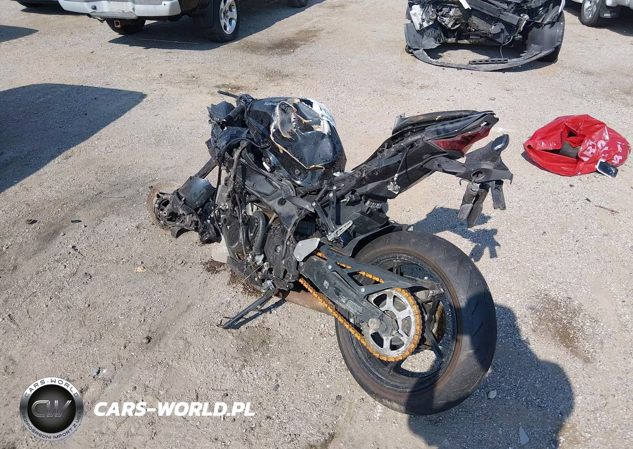 2025 Kawasaki Zx400 P VIN:ML5ZXCP15SDA33104 - 3