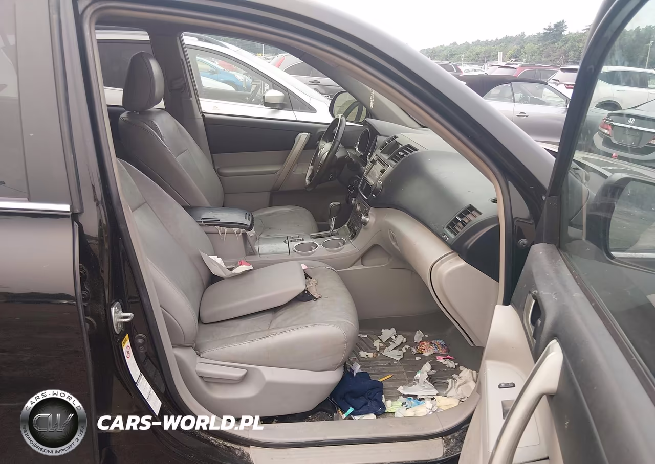 2013 Toyota Highlander Se V6 VIN:5TDBK3EH7DS199439 - 5