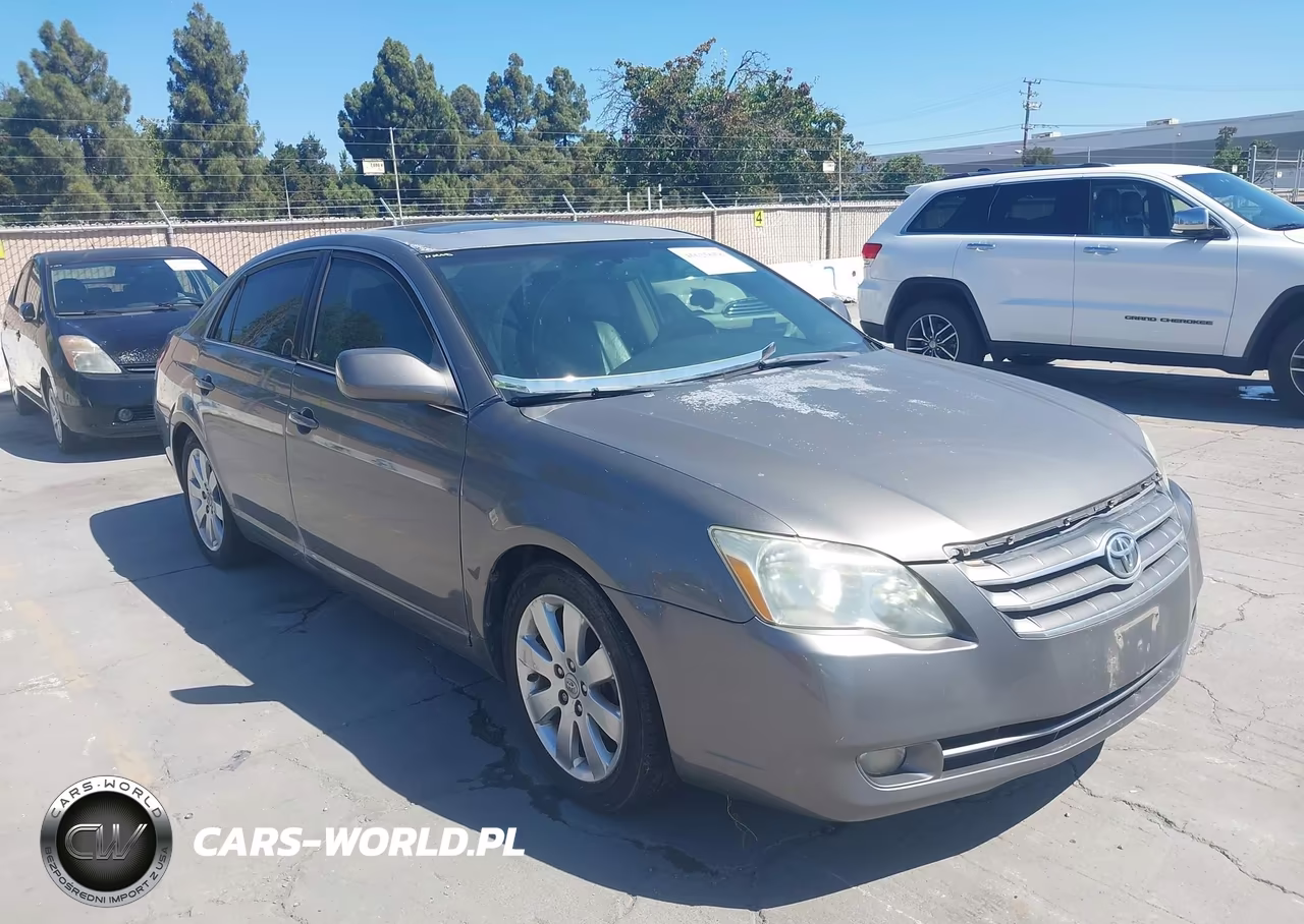 2005 Toyota Avalon Xls