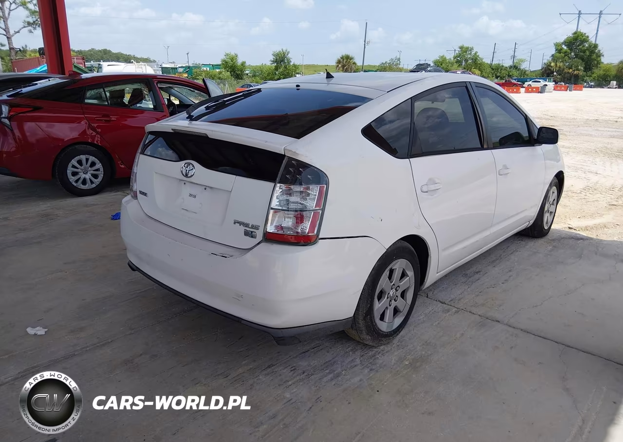 2005 Toyota Prius VIN:JTDKB20U153080240 - 4