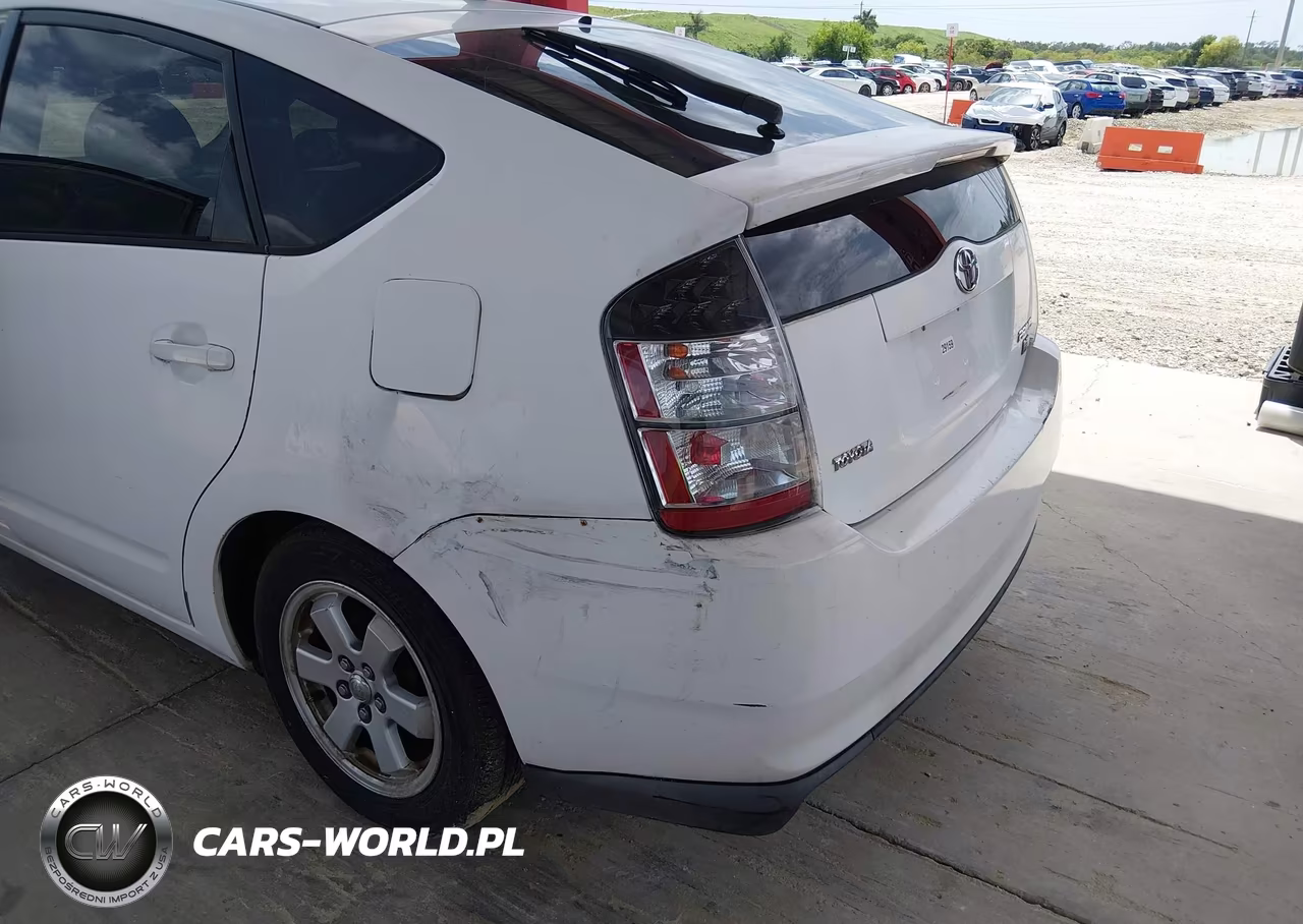 2005 Toyota Prius VIN:JTDKB20U153080240 - 6