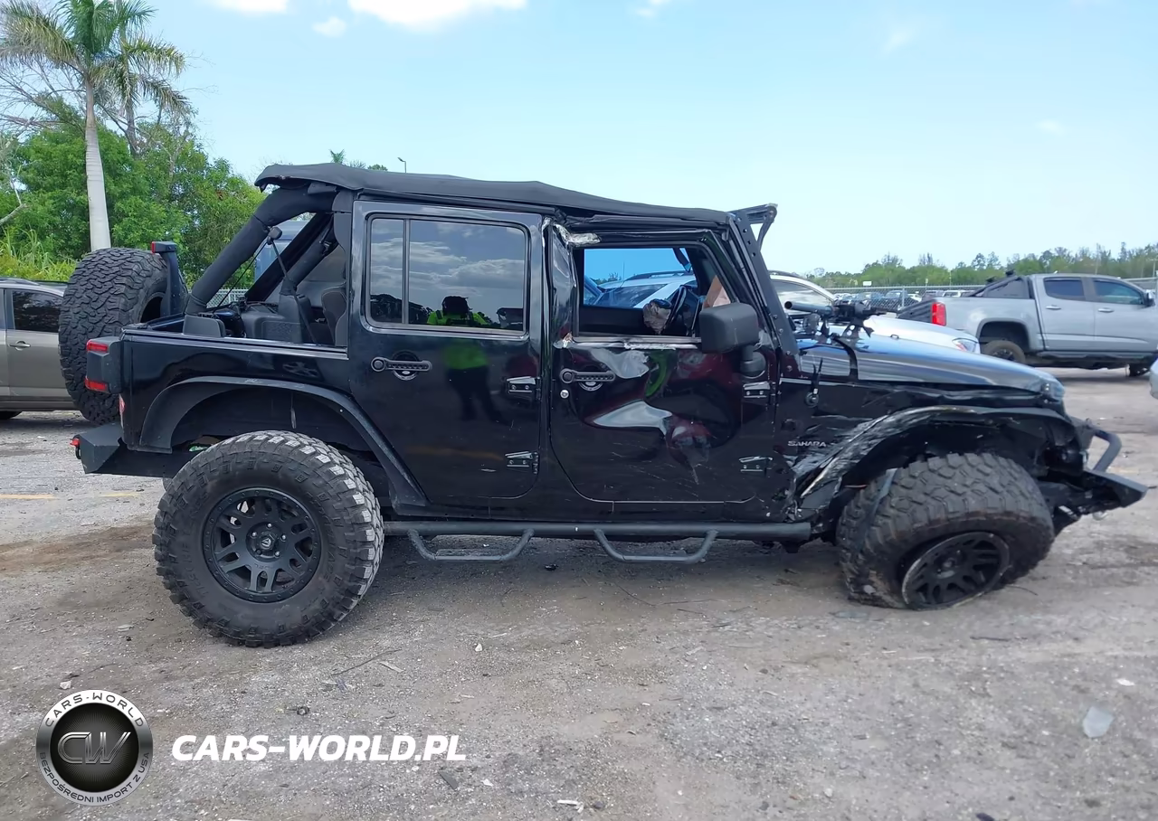 2015 Jeep Wrangler Unlimited Sahara VIN:1C4BJWEG2FL594807 - 12