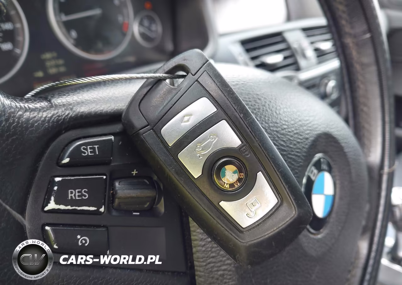 2011 BMW X3 xDrive28I VIN:5UXWX5C56BL711602 - 11