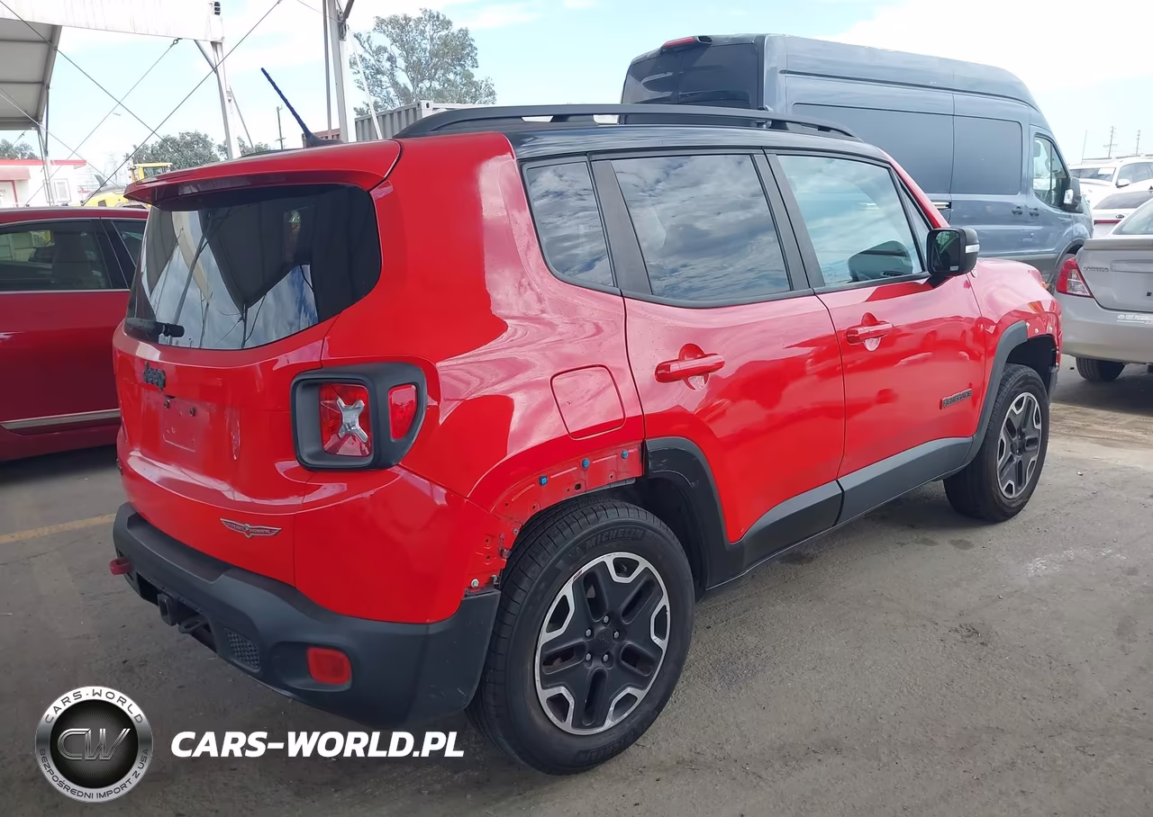 2017 Jeep Renegade Trailhawk VIN:ZACCJBCB8HPF94619 - 4