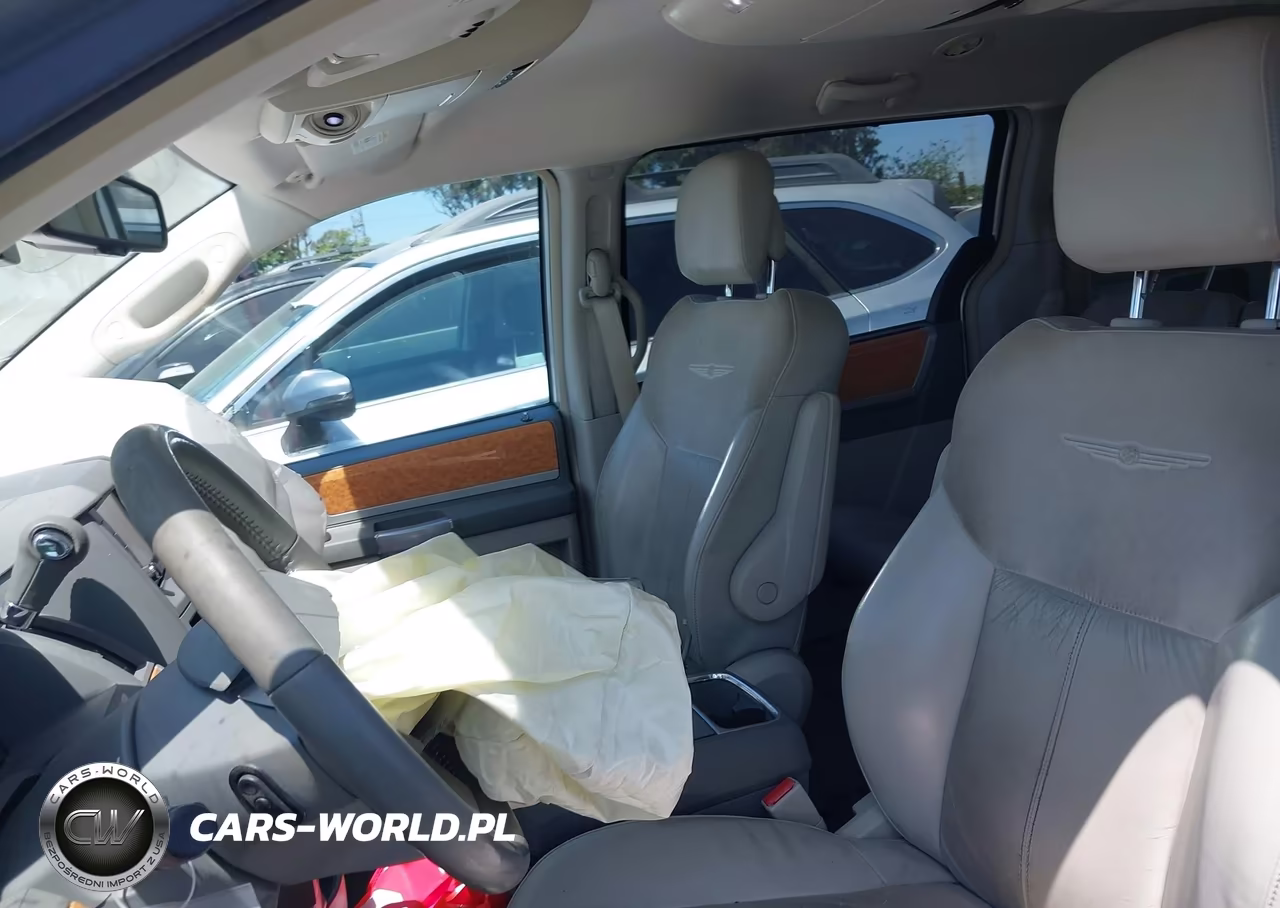 2010 Chrysler Town & Country New Limited VIN:2A4RR7DX9AR404624 - 14