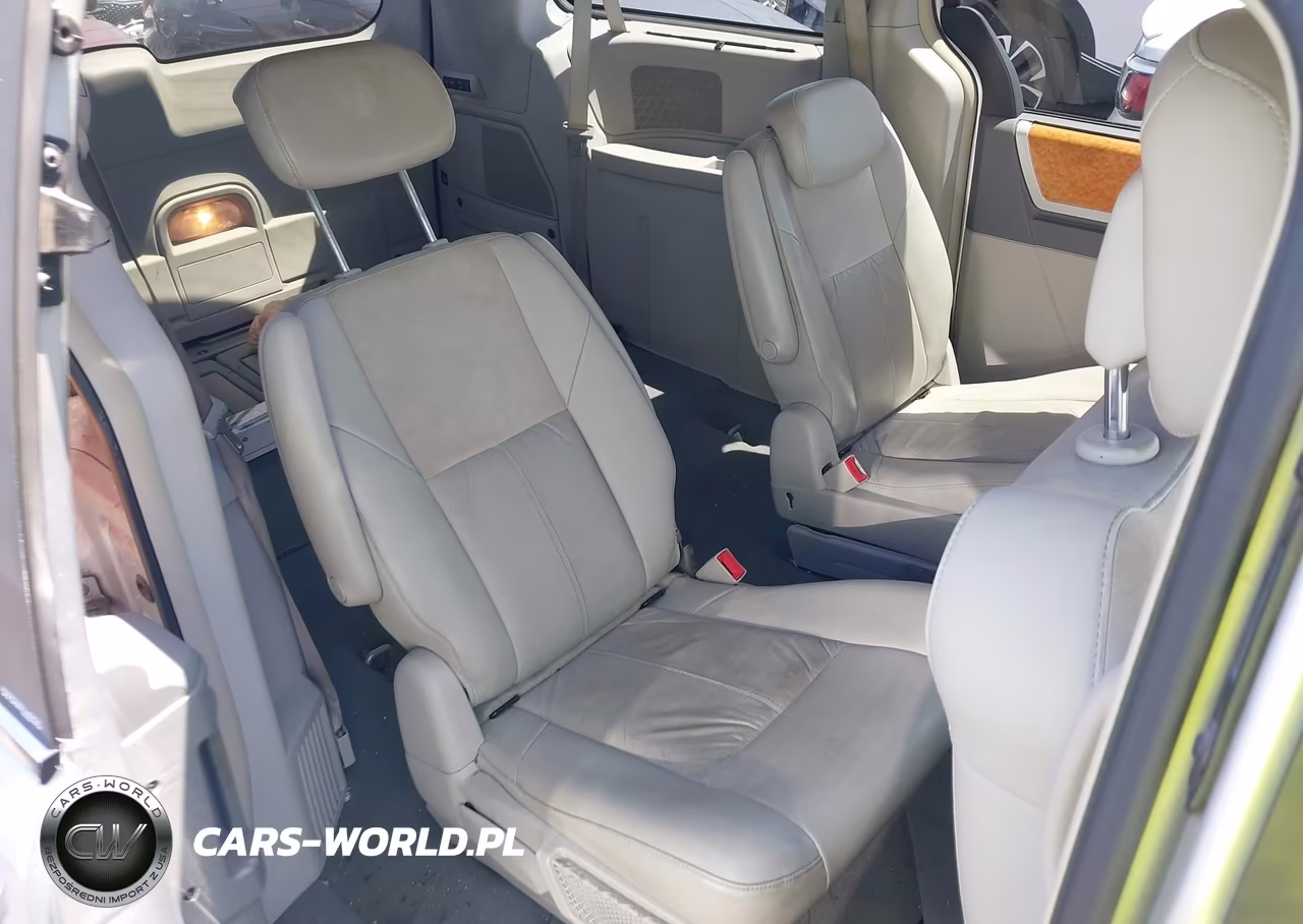2010 Chrysler Town & Country New Limited VIN:2A4RR7DX9AR404624 - 8