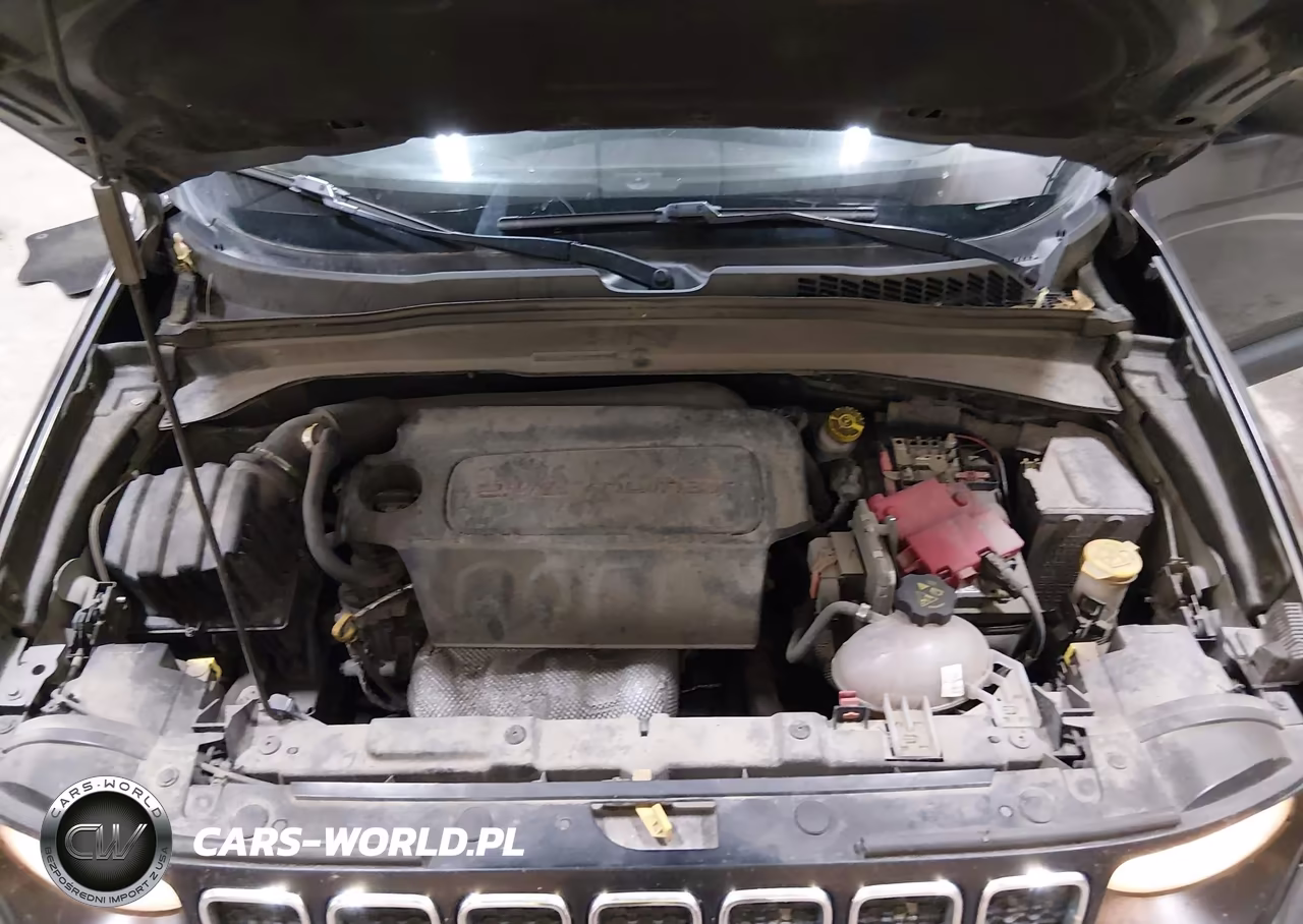 2019 Jeep Renegade Latitude 4X4 VIN:ZACNJBBB2KPK74727 - 10