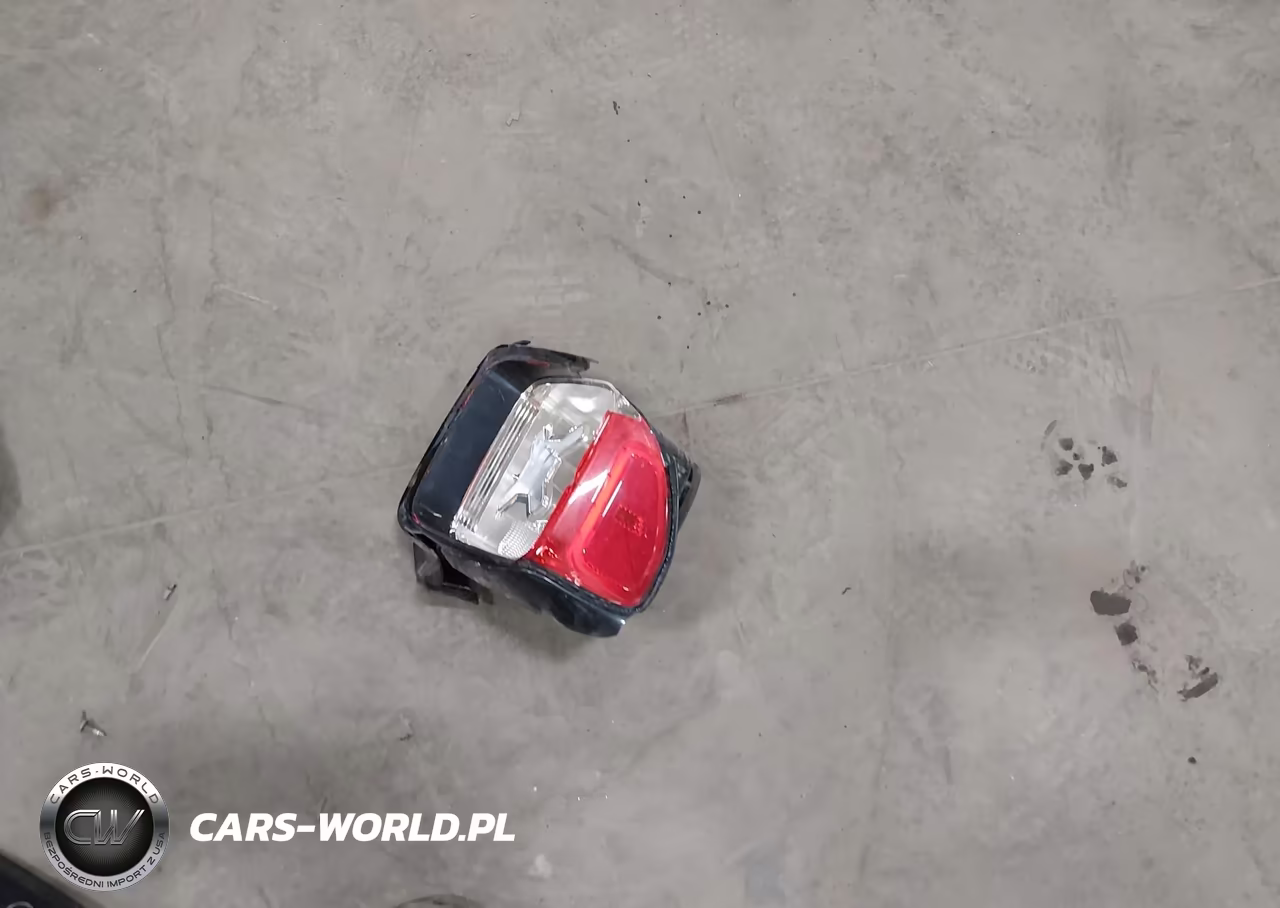 2019 Jeep Renegade Latitude 4X4 VIN:ZACNJBBB2KPK74727 - 12