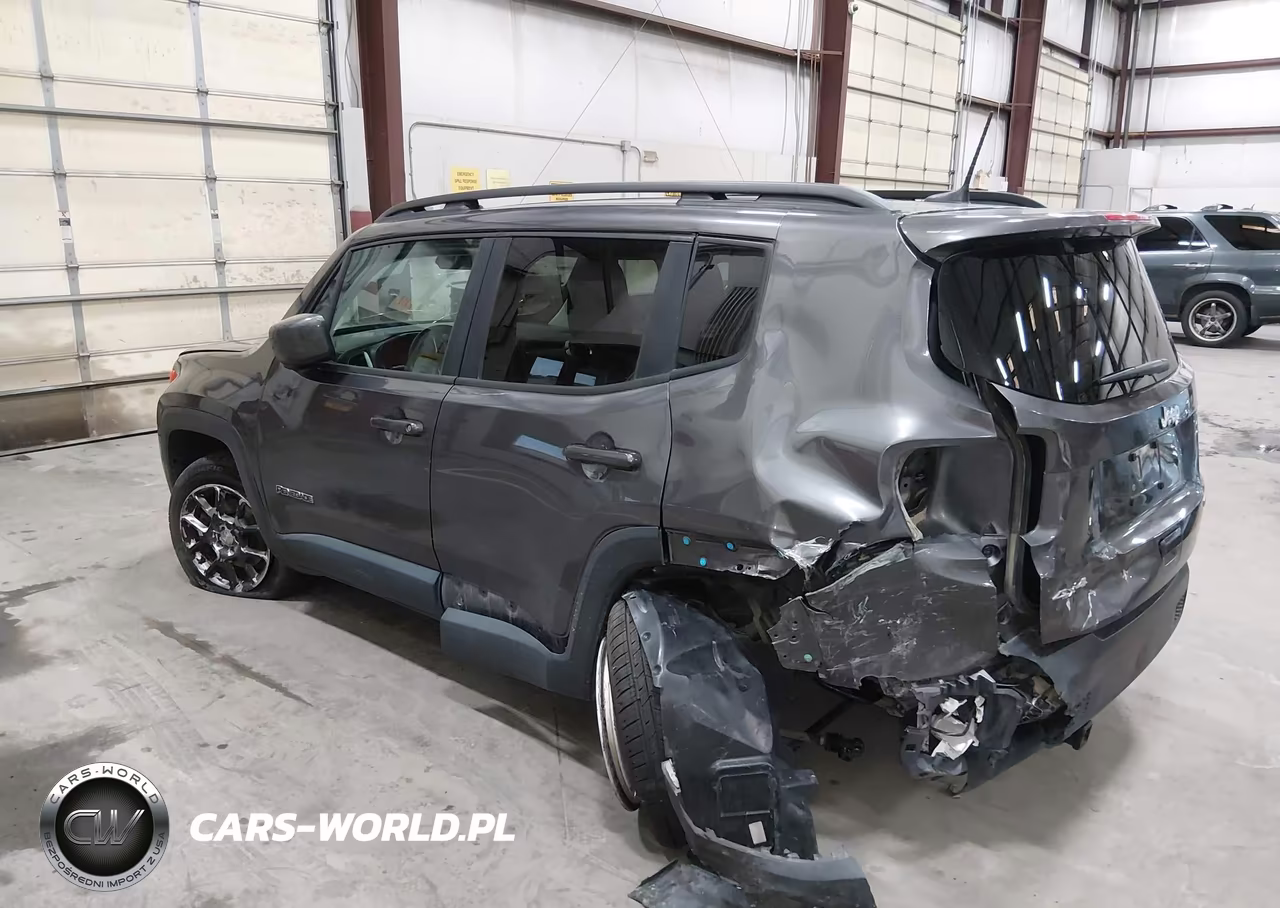 2019 Jeep Renegade Latitude 4X4 VIN:ZACNJBBB2KPK74727 - 3