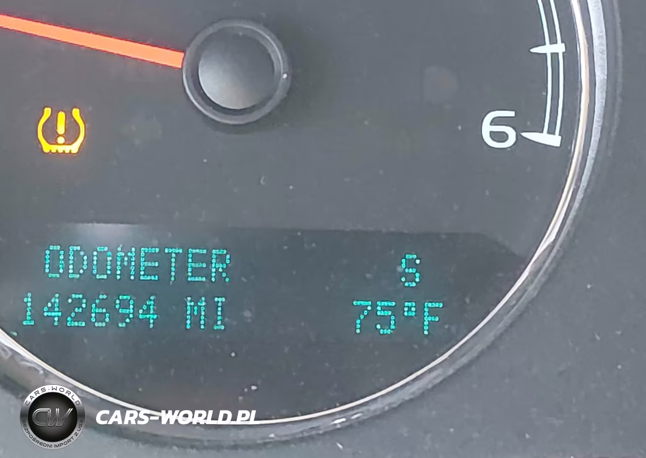 2013 Chevrolet Tahoe Ls VIN:1GNSCAE04DR173530 - 16
