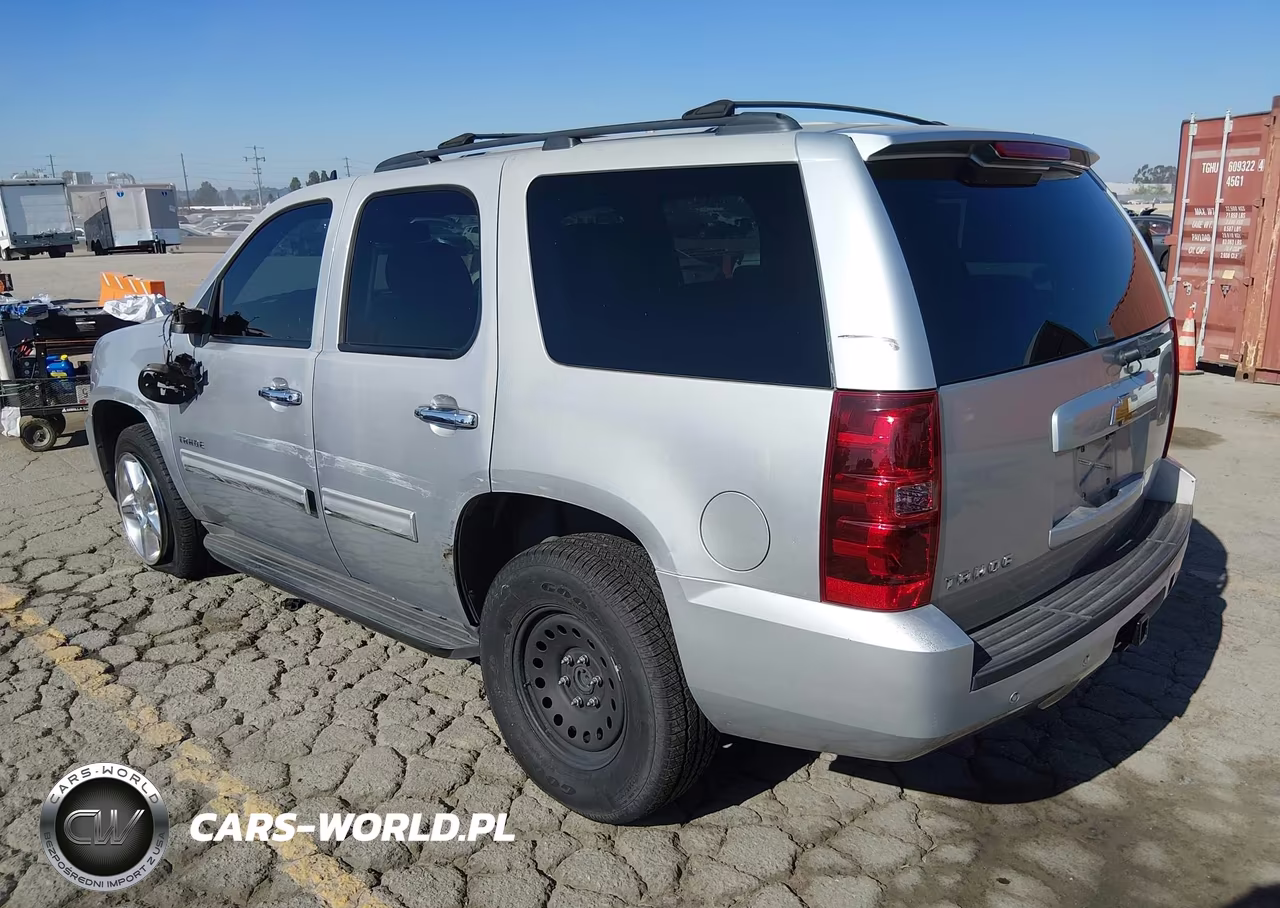 2013 Chevrolet Tahoe Ls VIN:1GNSCAE04DR173530 - 3