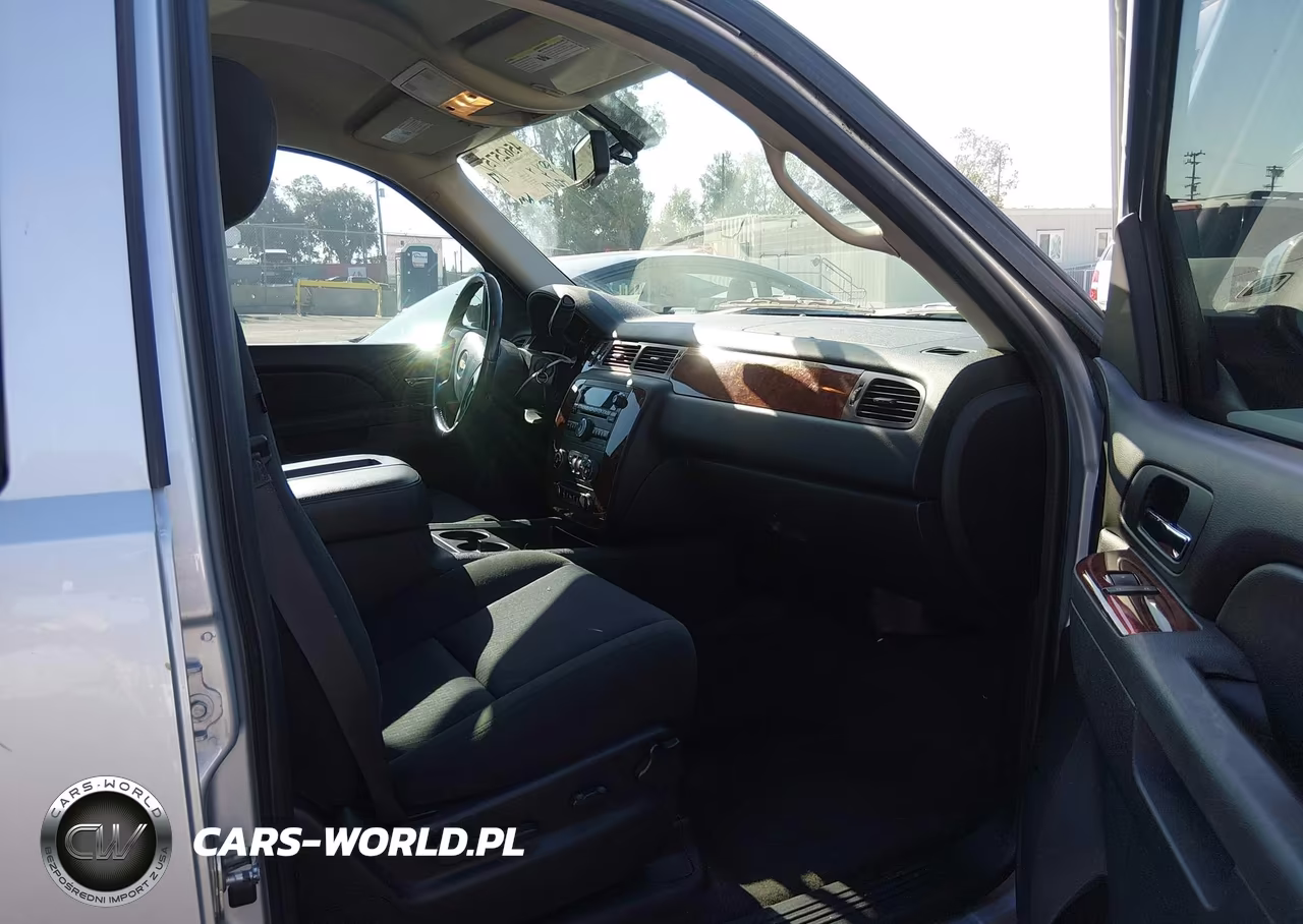 2013 Chevrolet Tahoe Ls VIN:1GNSCAE04DR173530 - 5