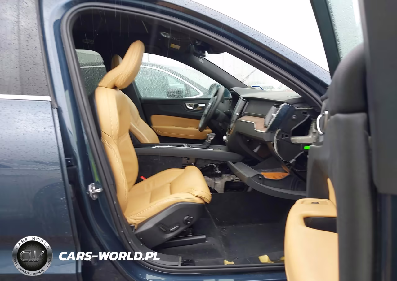 2021 Volvo Xc60 T5 Inscription VIN:YV4102RL3M1696640 - 5