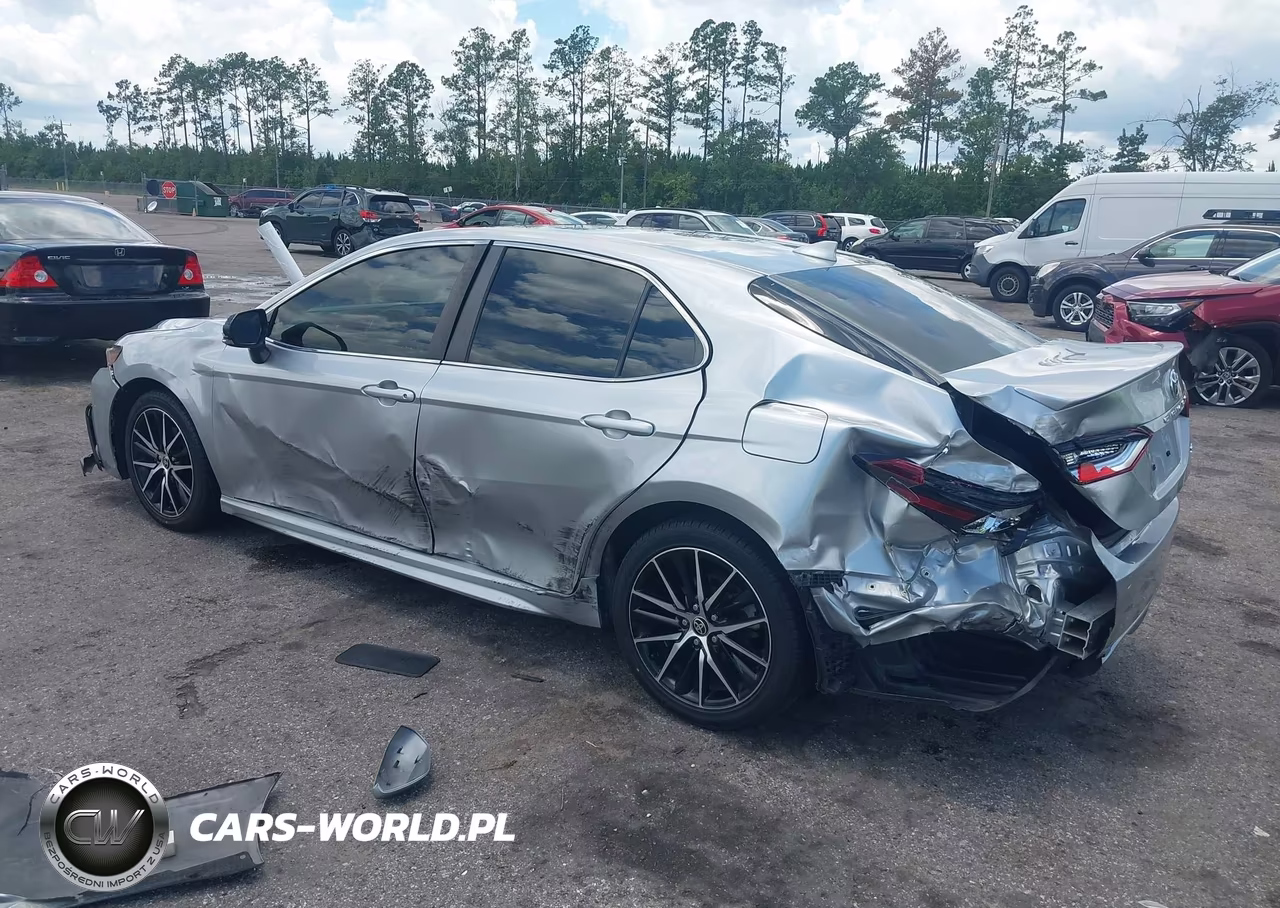 2022 Toyota Camry Se VIN:4T1G11AK6NU697574 - 3