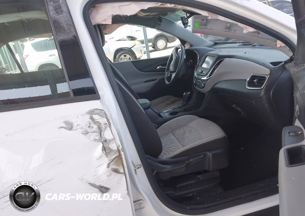 2018 Chevrolet Equinox Ls VIN:2GNAXHEV2J6218637 - 5