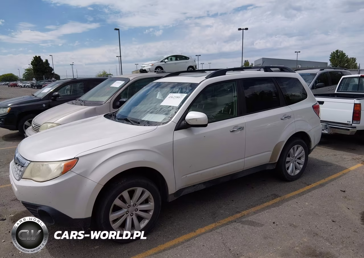 2012 Subaru Forester 2.5X Premium VIN:JF2SHADC8CH460770 - 2
