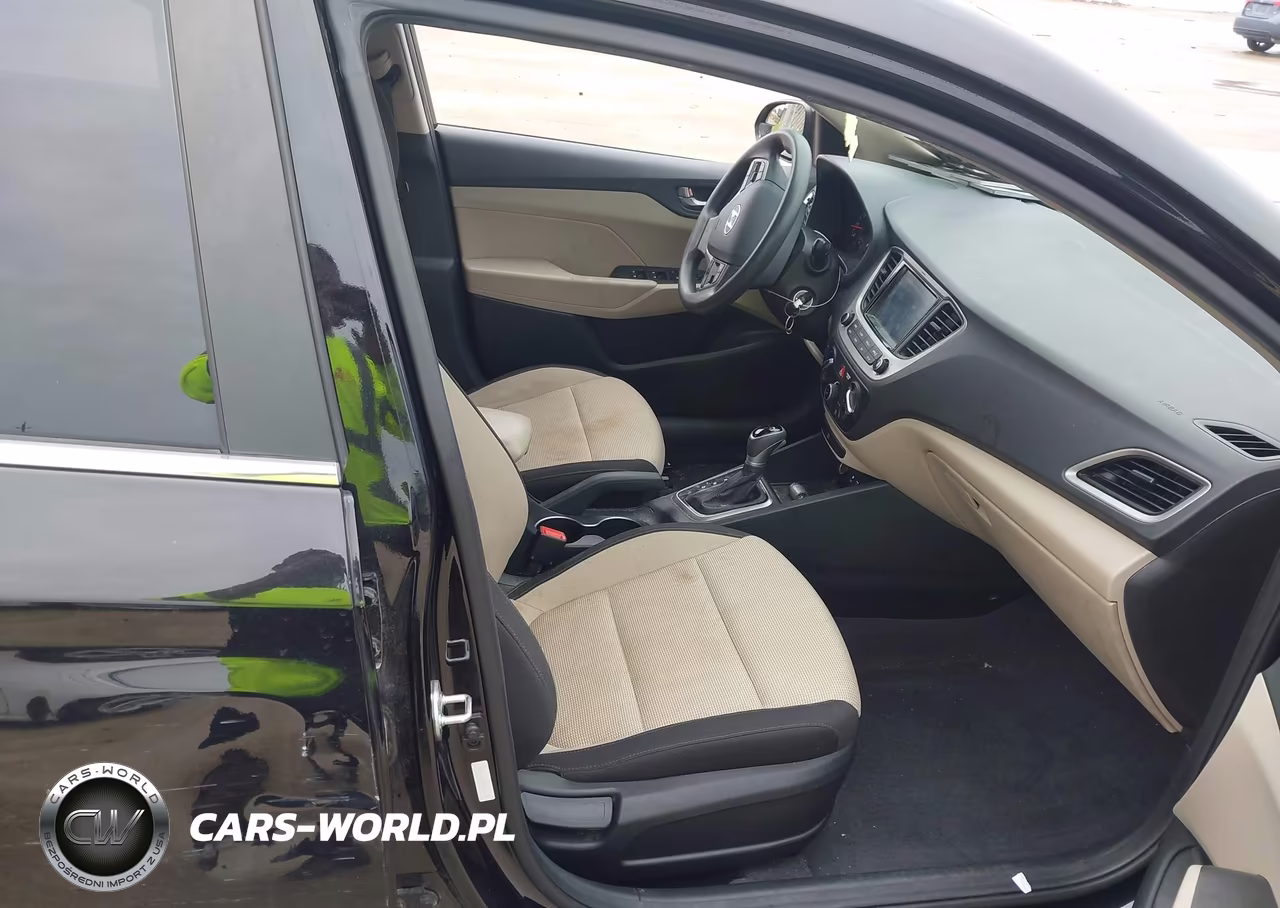 2019 Hyundai Accent Sel VIN:3KPC24A36KE058115 - 5