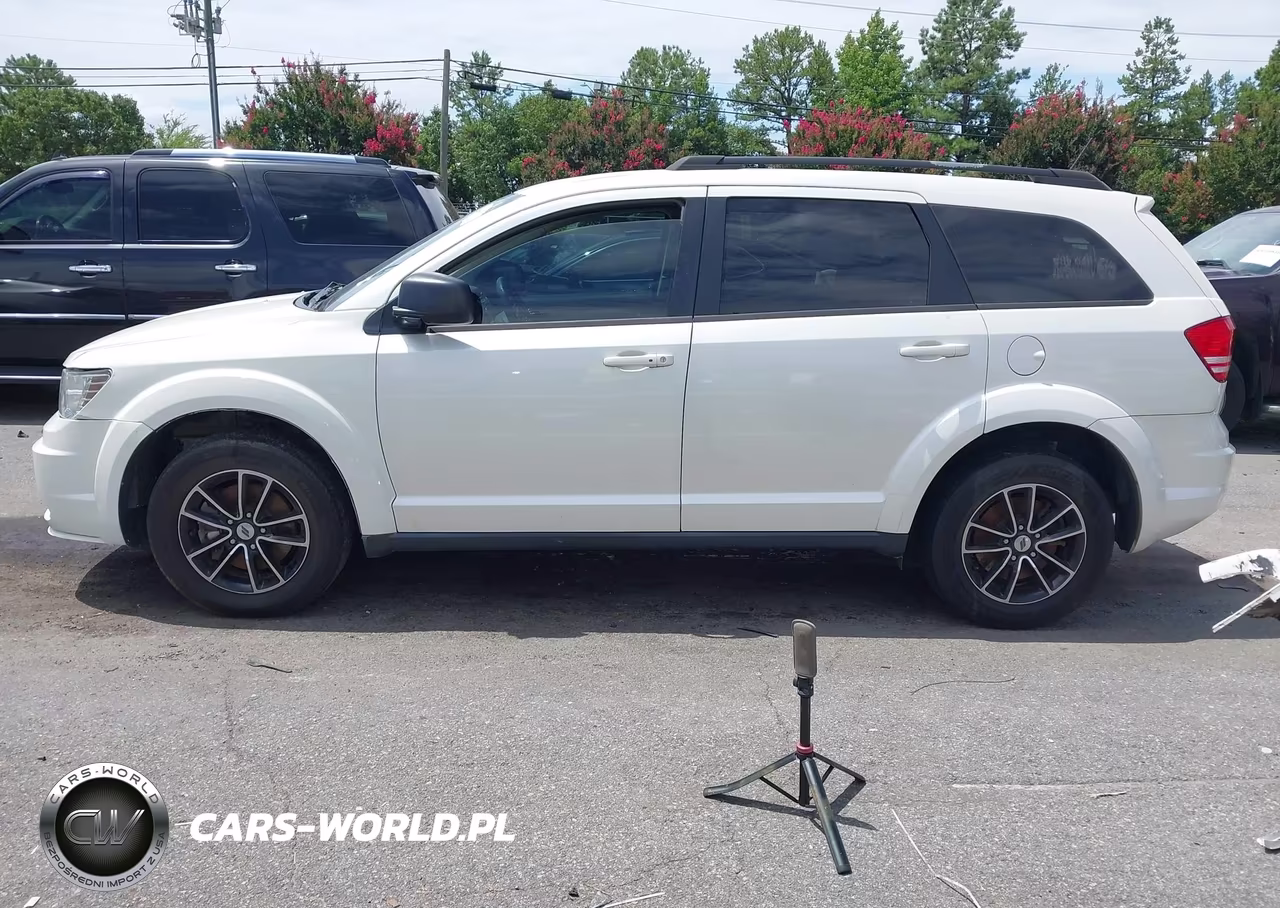2018 Dodge Journey Se VIN:3C4PDCAB4JT241777 - 14