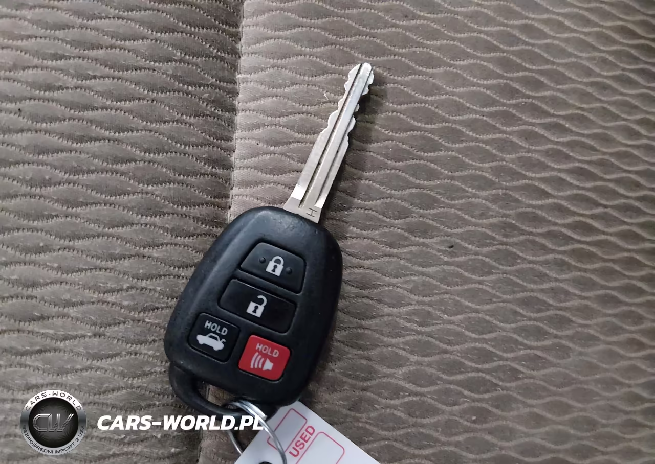 2019 Toyota Corolla Le VIN:5YFBURHE6KP893947 - 11