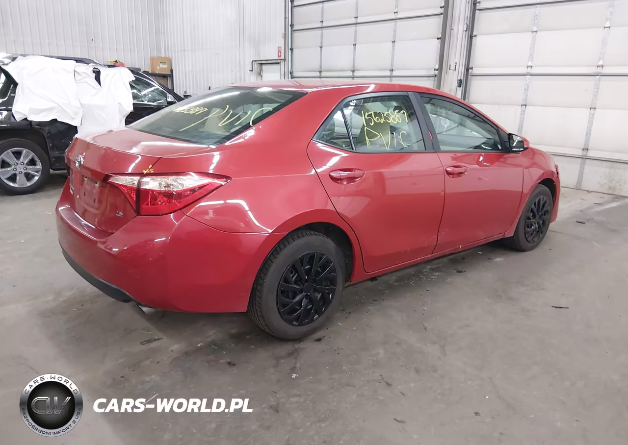 2019 Toyota Corolla Le VIN:5YFBURHE6KP893947 - 4
