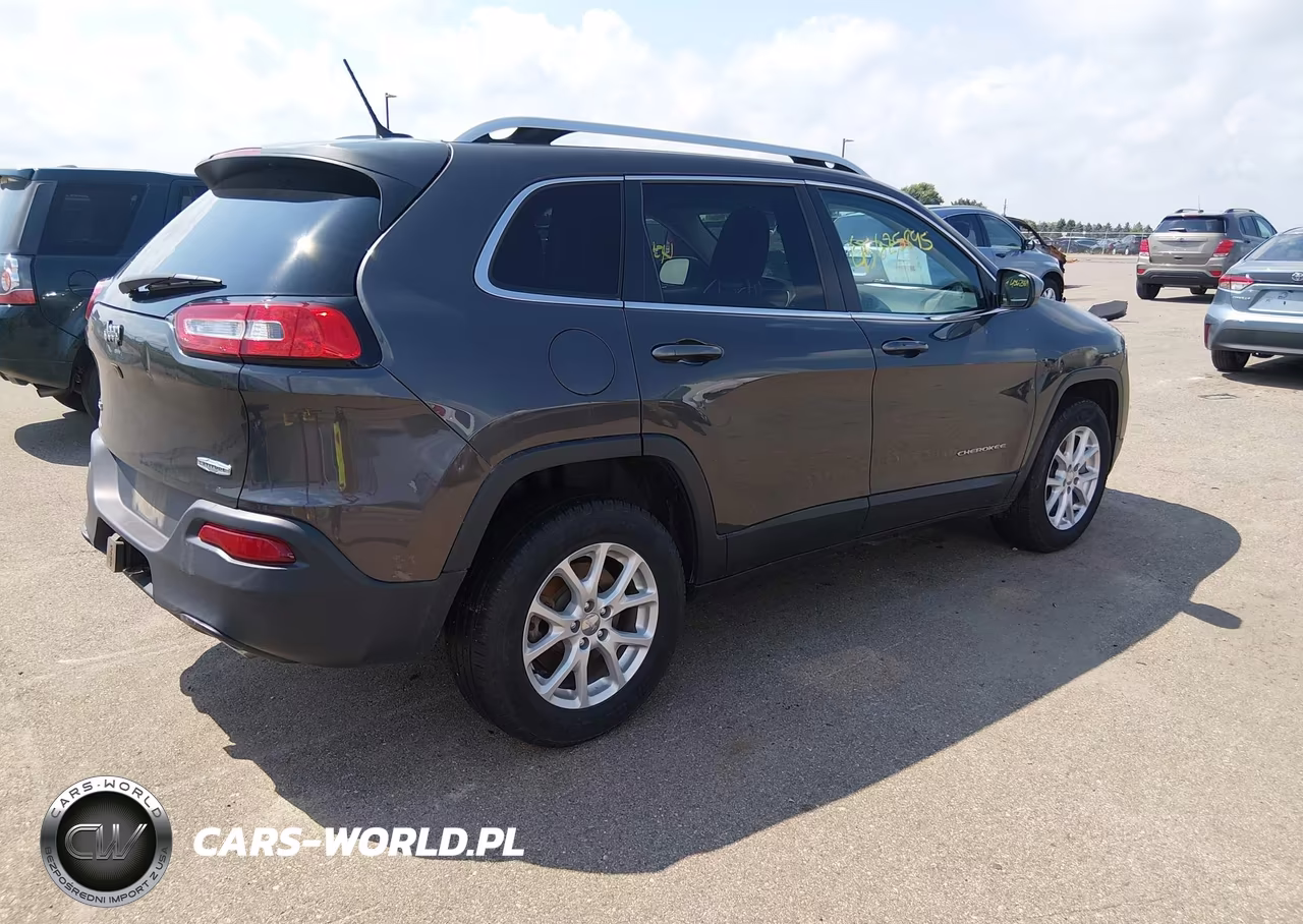 2014 Jeep Cherokee Latitude VIN:1C4PJMCS9EW230009 - 4