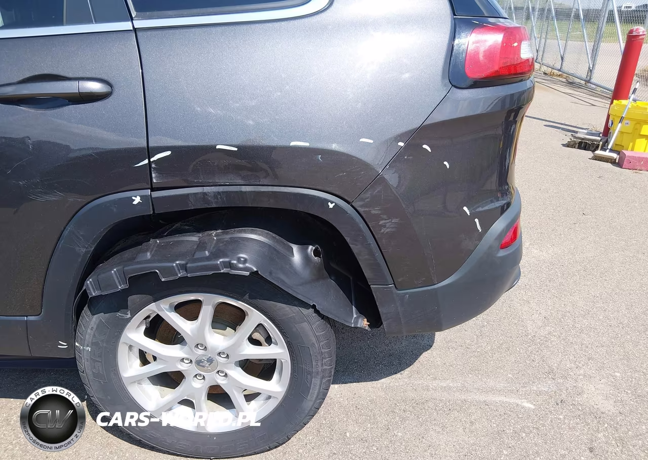 2014 Jeep Cherokee Latitude VIN:1C4PJMCS9EW230009 - 6