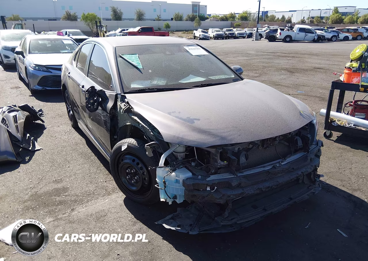 2022 Toyota Camry Se – zdjęcie 1 z 18