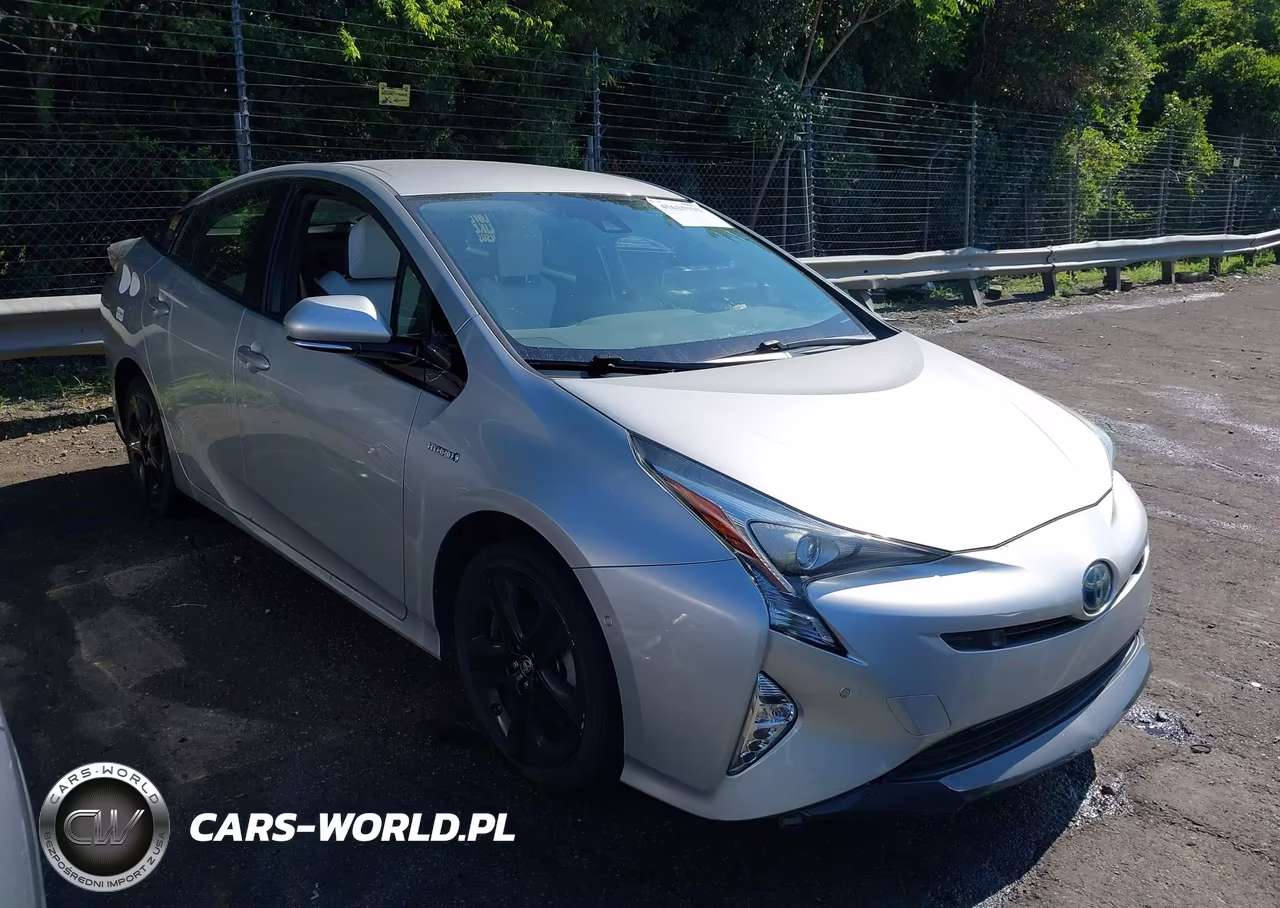 2017 Toyota Prius Three Touring – zdjęcie 1 z 16