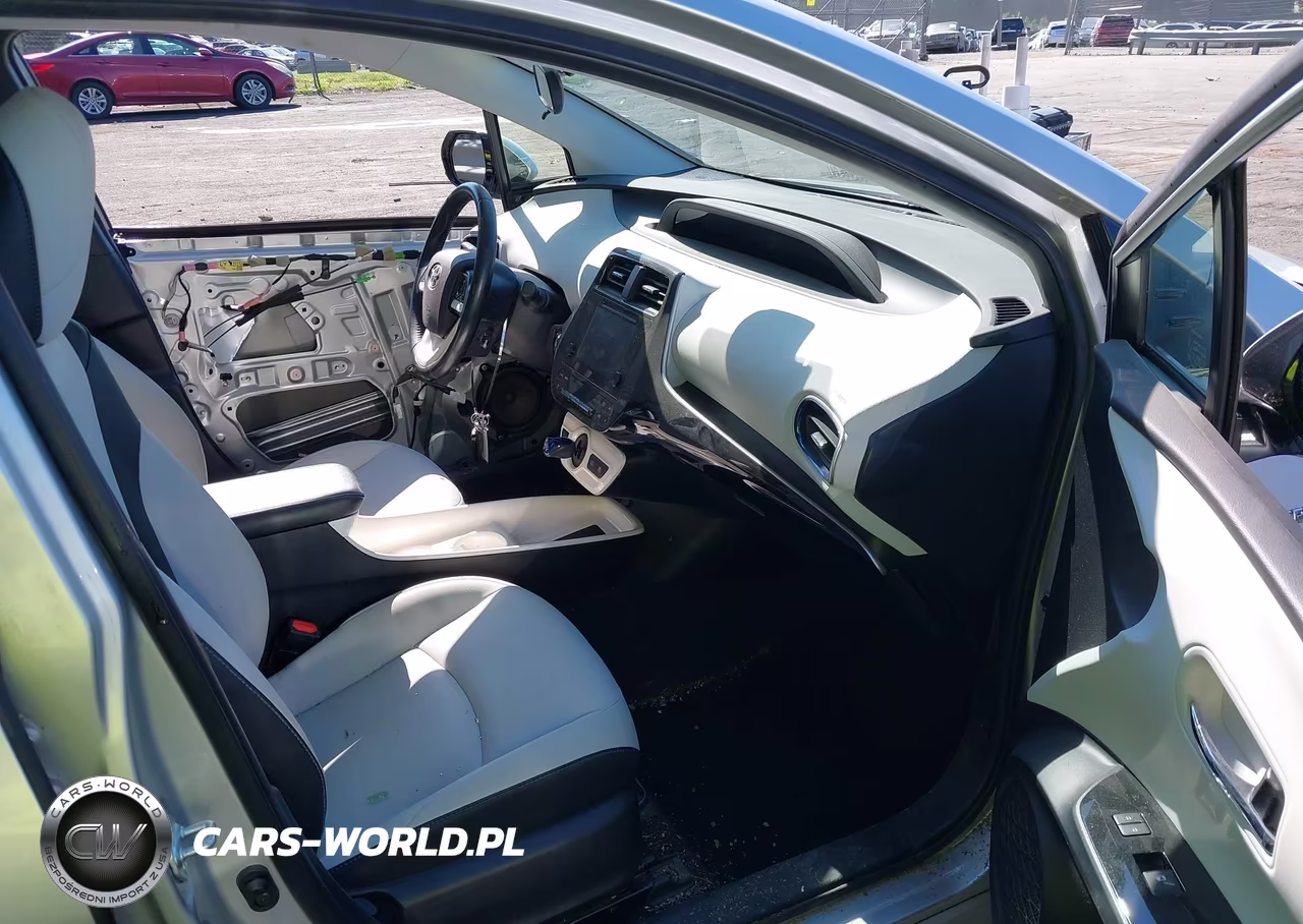 2017 Toyota Prius Three Touring VIN:JTDKARFU4H3542670 - 5