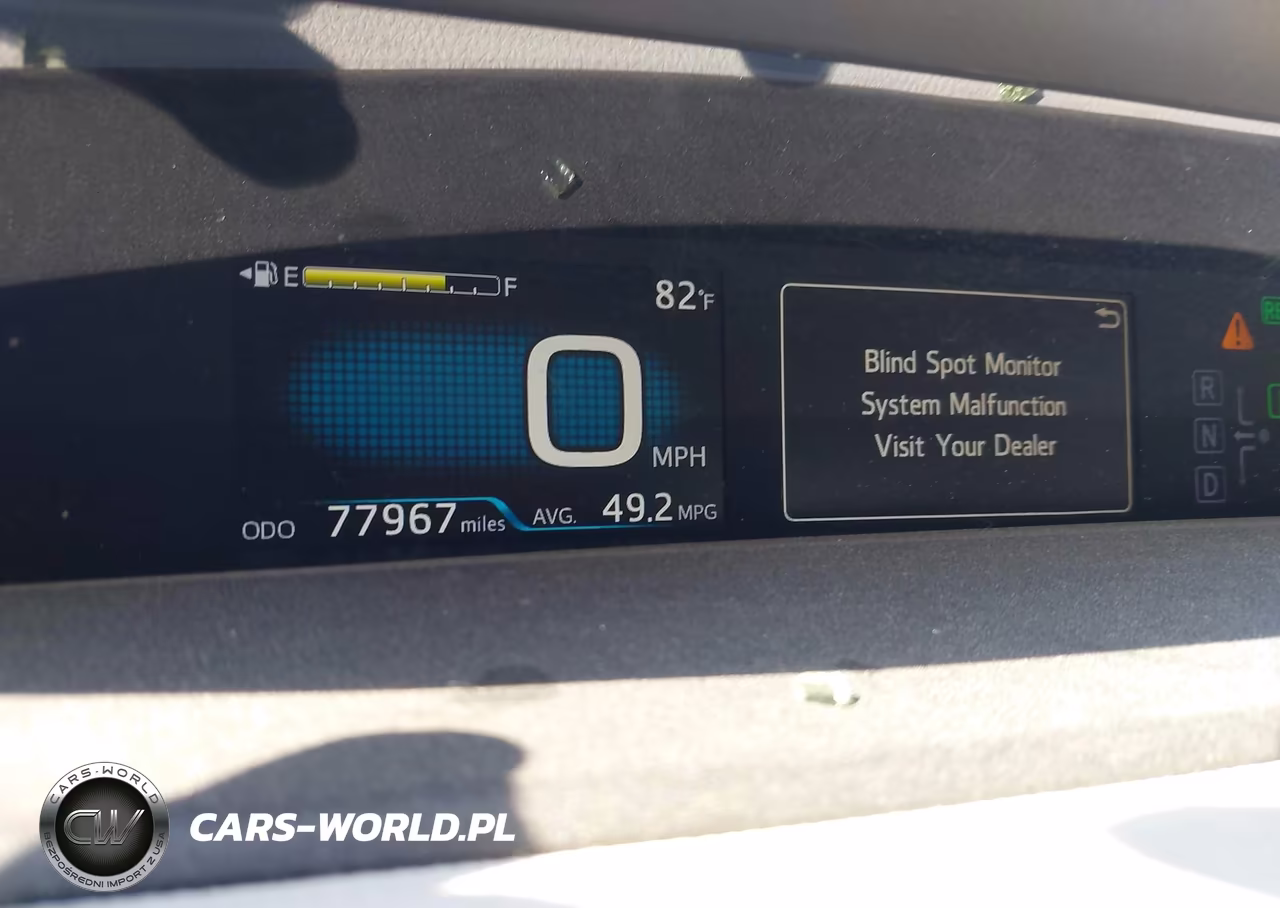 2017 Toyota Prius Three Touring VIN:JTDKARFU4H3542670 - 7