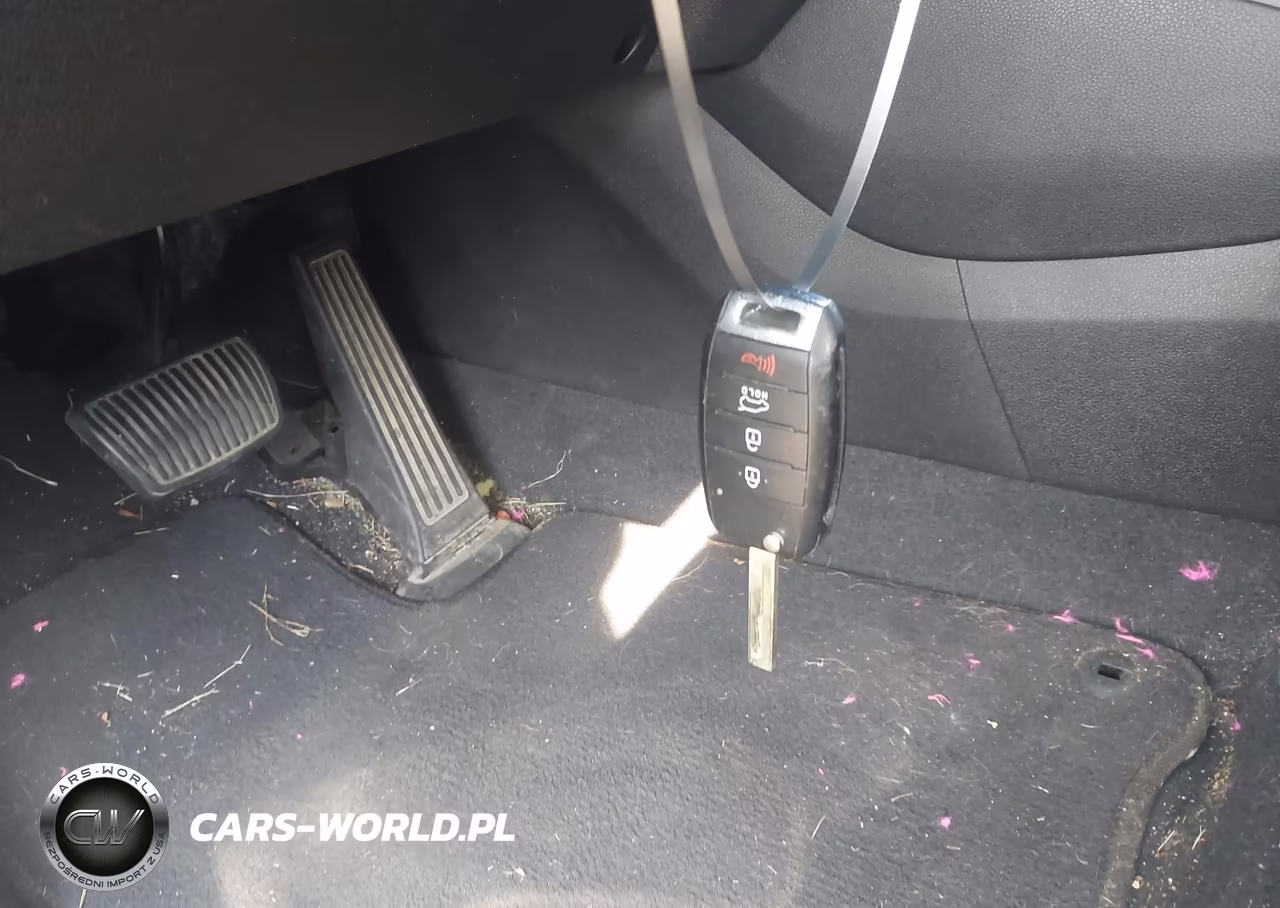 2018 Kia Sorento 2.4L Lx VIN:5XYPGDA33JG377069 - 11