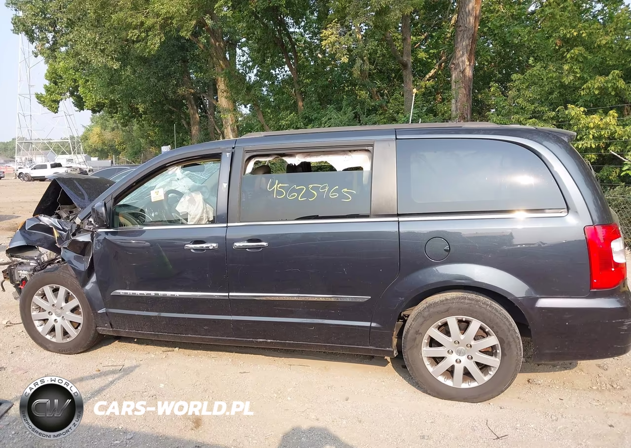 2014 Chrysler Town & Country Touring VIN:2C4RC1BG3ER461141 - 14