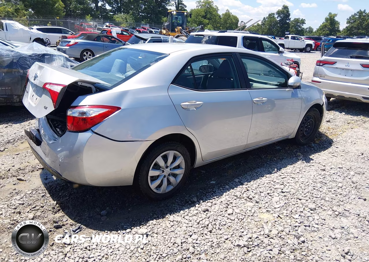 2016 Toyota Corolla Le VIN:2T1BURHE8GC646422 - 4
