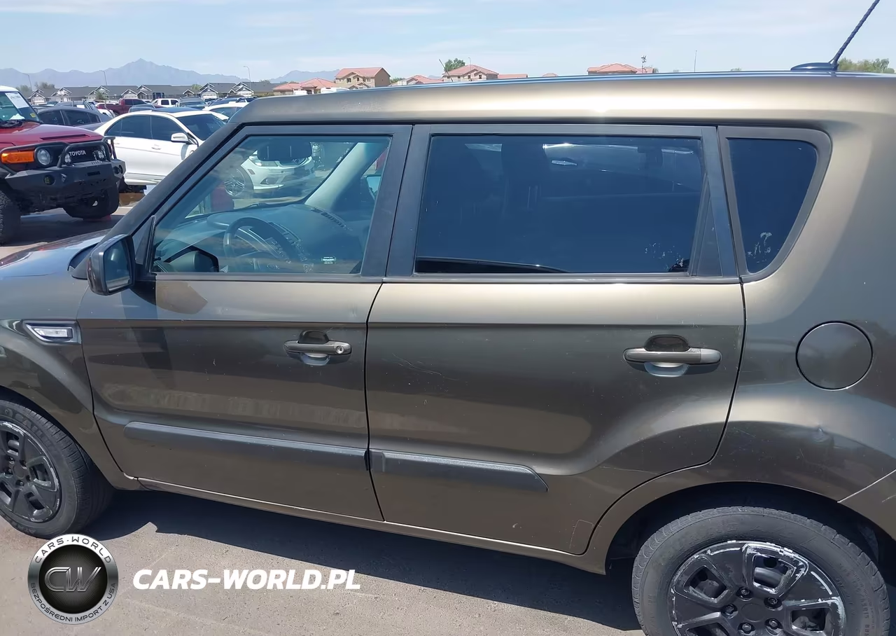 2013 Kia Soul VIN:KNDJT2A52D7492061 - 13