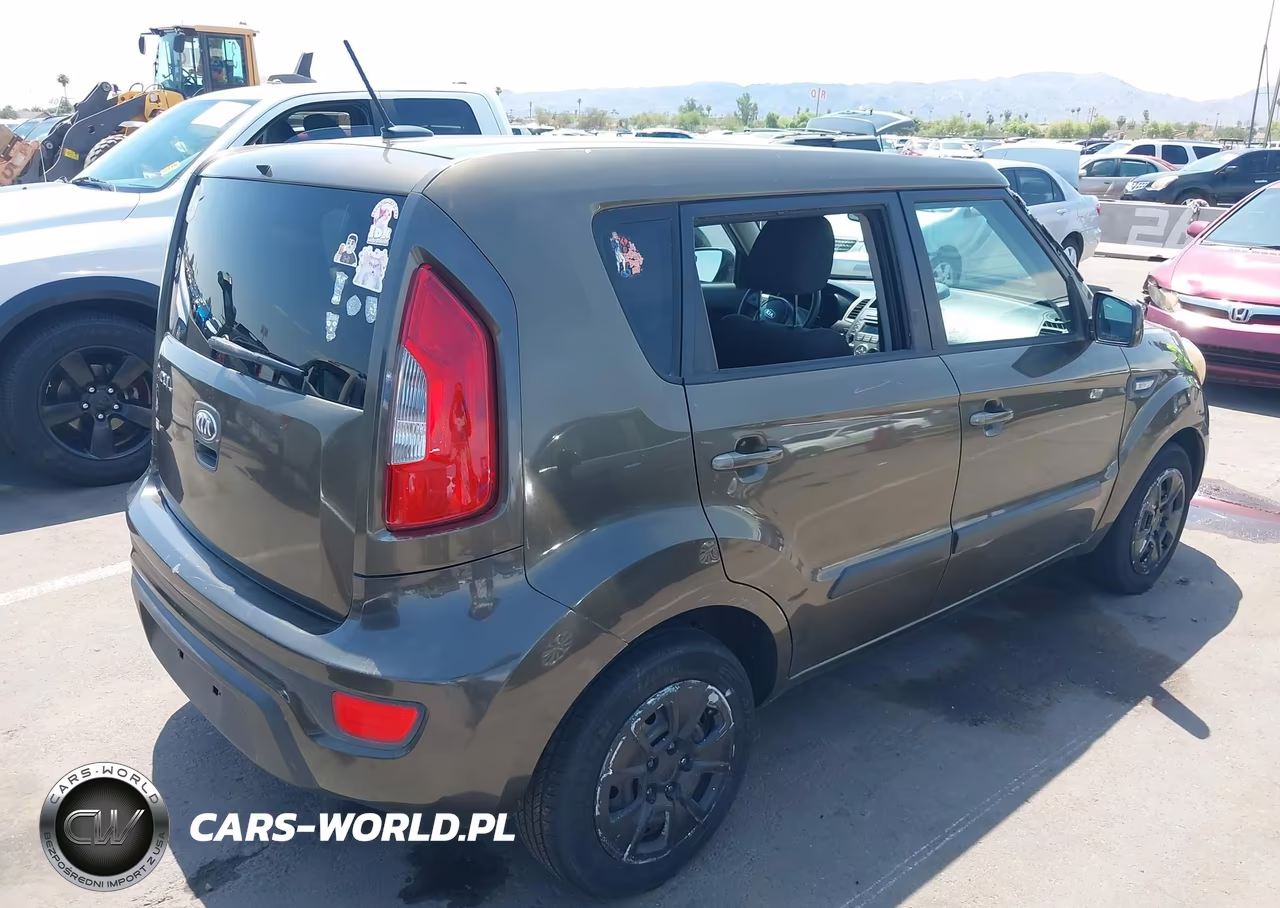2013 Kia Soul VIN:KNDJT2A52D7492061 - 4