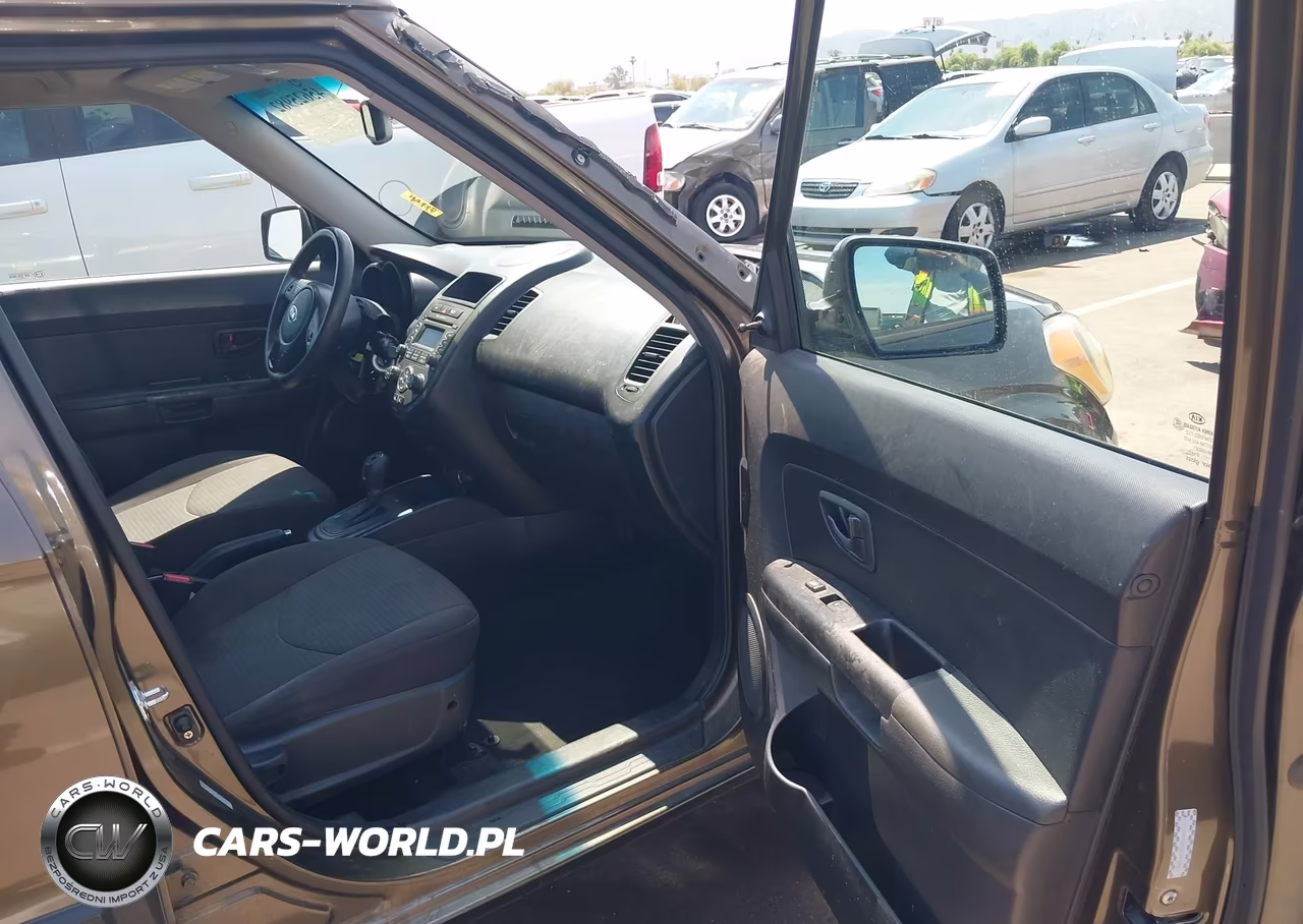 2013 Kia Soul VIN:KNDJT2A52D7492061 - 5