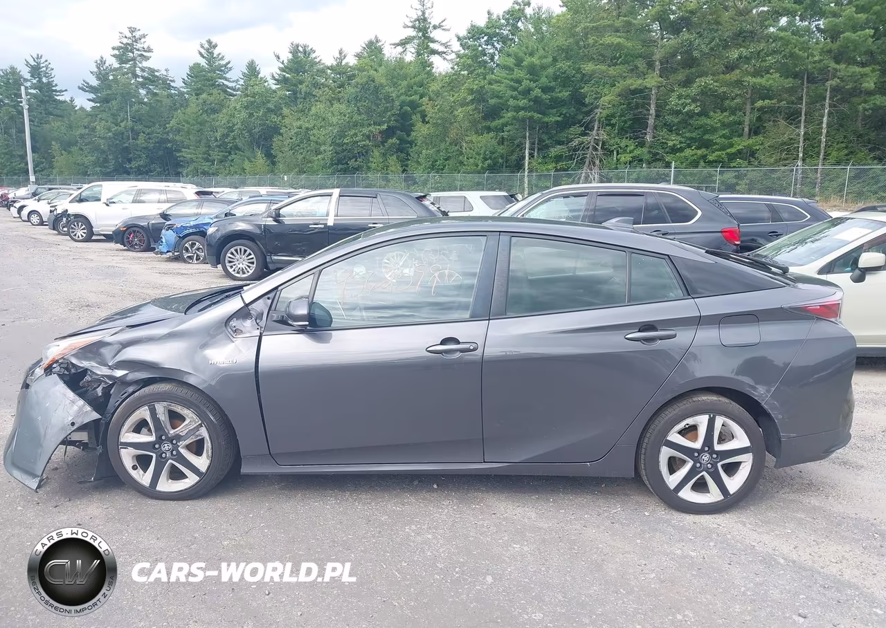 2017 Toyota Prius Four Touring VIN:JTDKARFU6H3035933 - 14