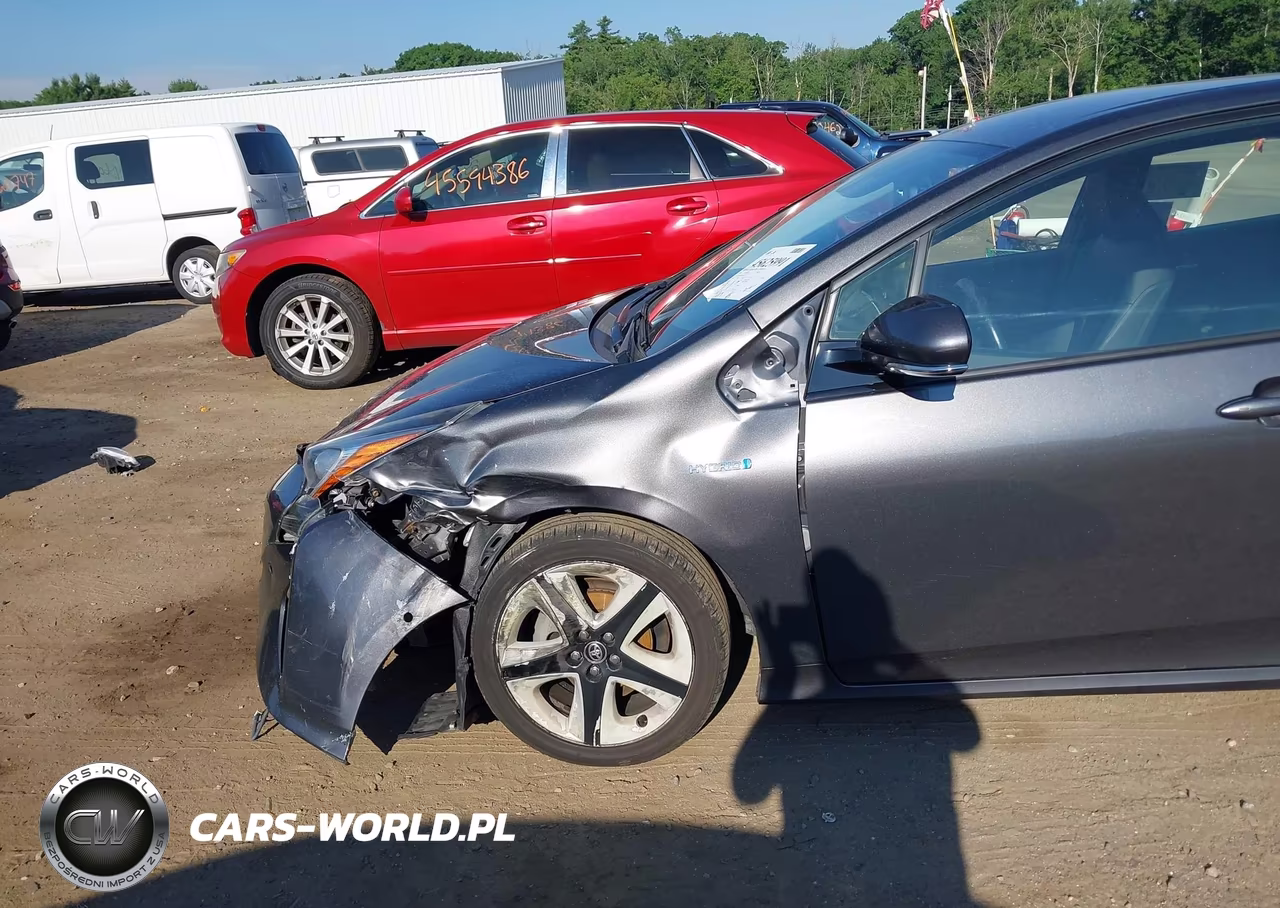 2017 Toyota Prius Four Touring VIN:JTDKARFU6H3035933 - 17