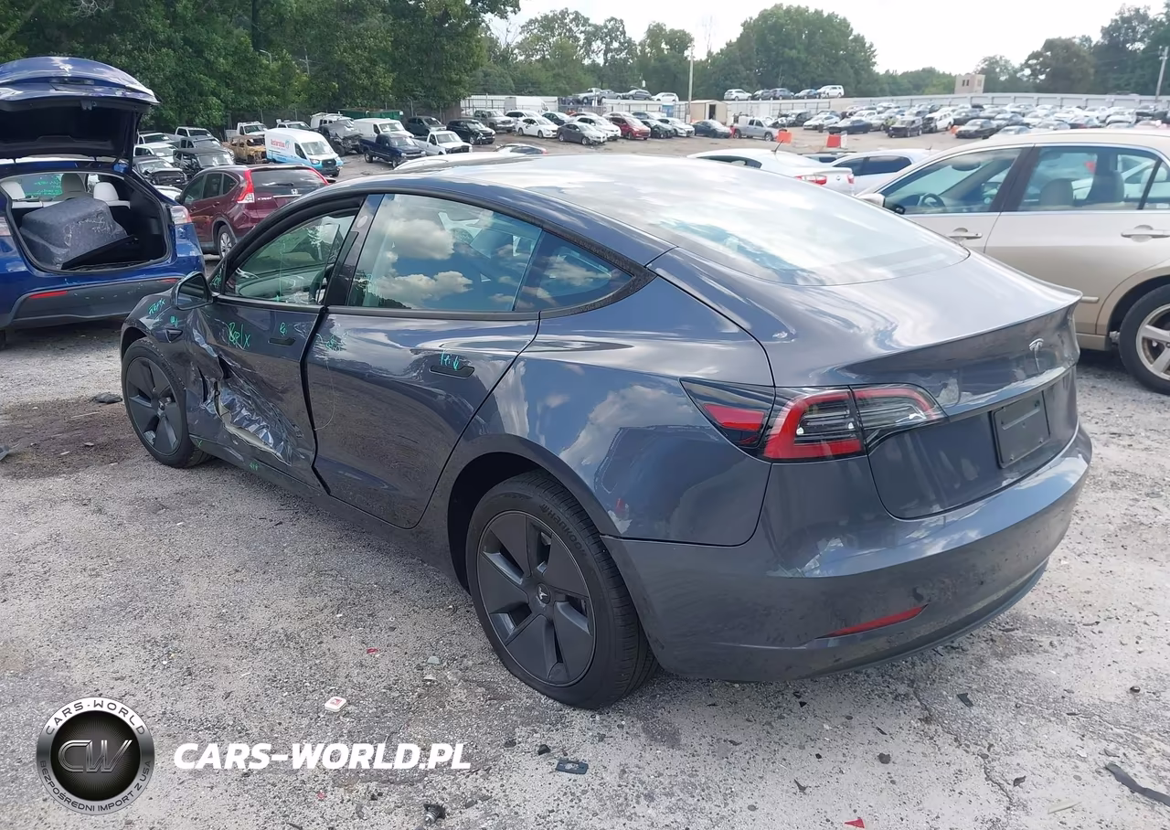 2023 Tesla Model 3 Rear-Wheel Drive VIN:5YJ3E1EAXPF627175 - 3