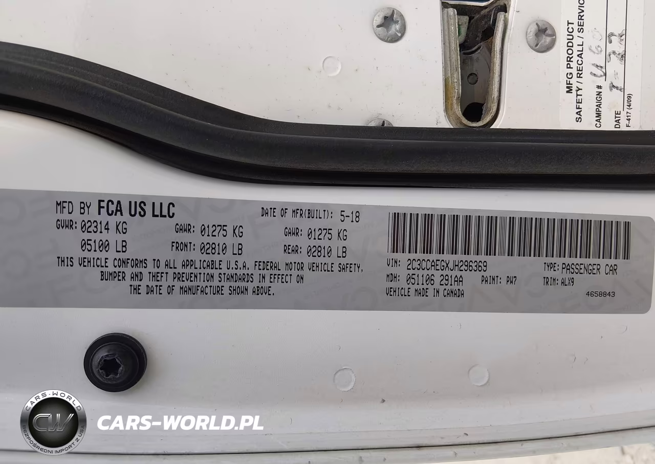 2018 Chrysler 300 Limited VIN:2C3CCAEGXJH296369 - 9