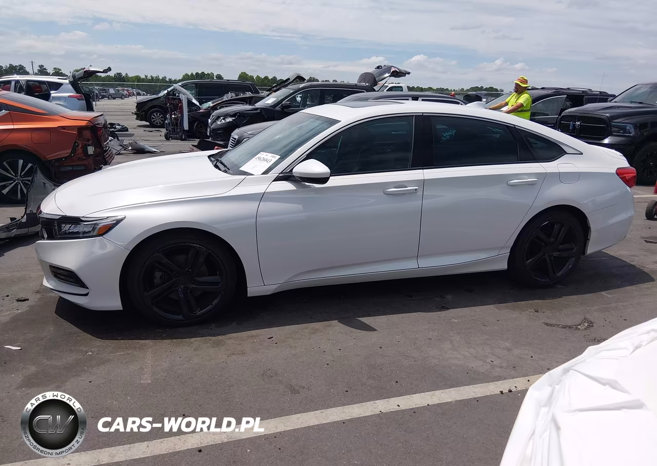 2018 Honda Accord Sport 2.0T VIN:1HGCV2F30JA036649 - 15