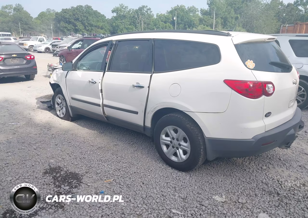 2011 Chevrolet Traverse Ls VIN:1GNKRFED0BJ234463 - 3