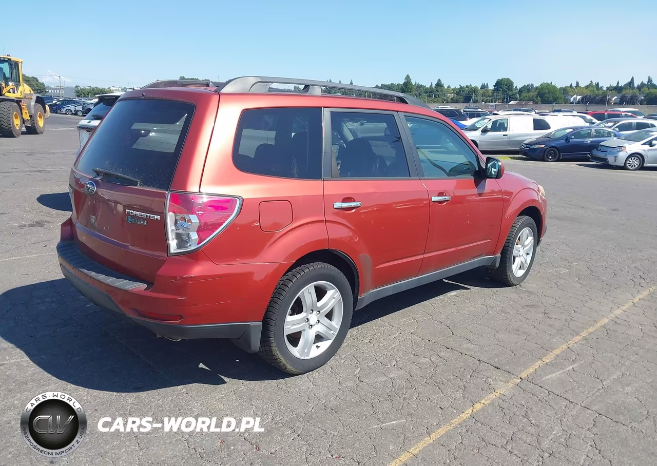 2010 Subaru Forester 2.5X Premium VIN:JF2SH6CC1AH913168 - 4