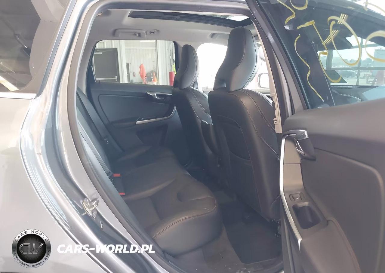 2017 Volvo Xc60 T6 Dynamic VIN:YV449MRR3H2028145 - 8