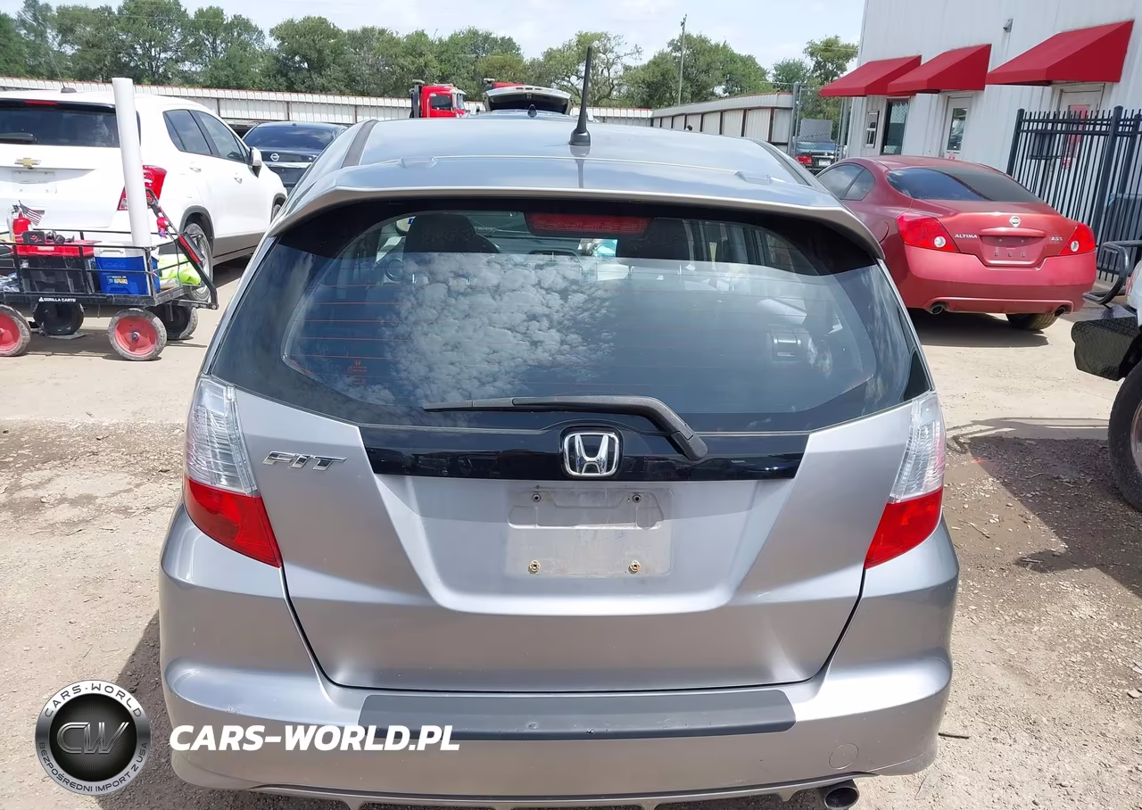 2010 Honda Fit Sport VIN:JHMGE8H46AS007755 - 16