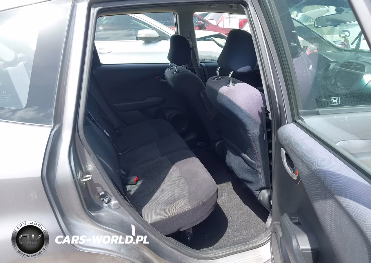 2010 Honda Fit Sport VIN:JHMGE8H46AS007755 - 8