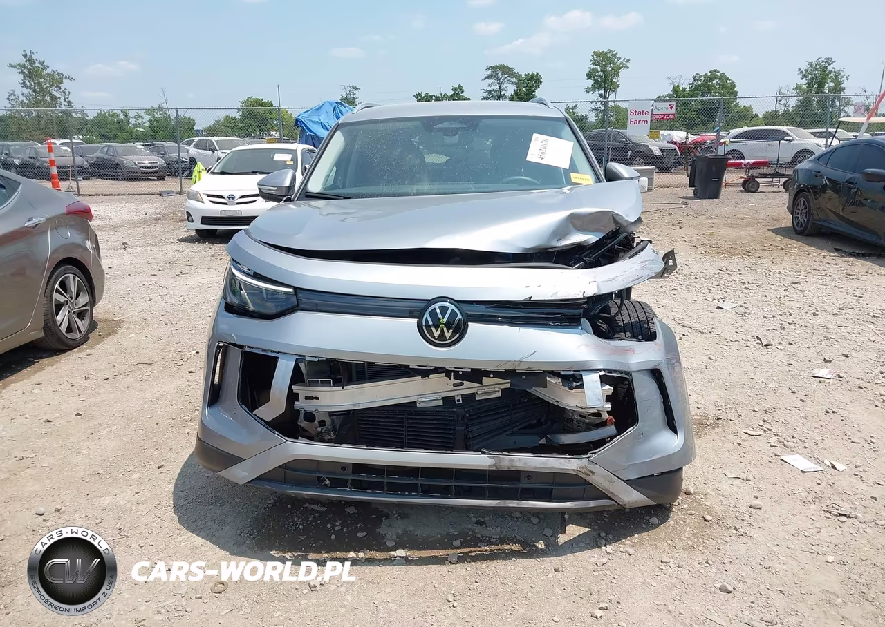 2025 Volkswagen Tiguan 2.0T S VIN:3VVCR7RM9SM038488 - 12